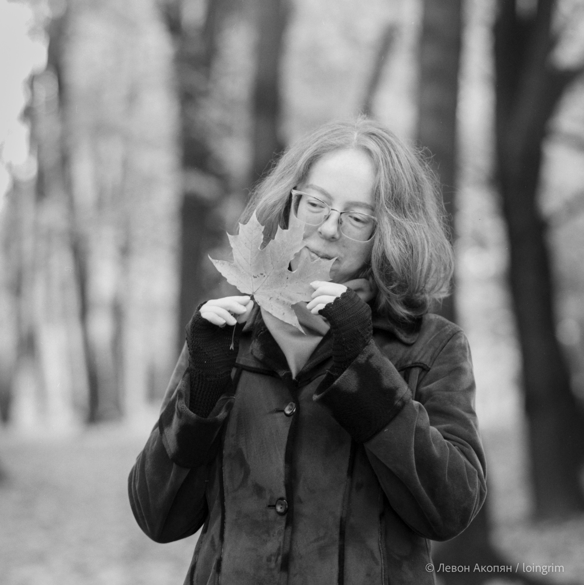 Света. Серия «портреты нефотогеничных». 10.10.2025. Loingrim — Свободный художник. Снимаю в своё удовольствие