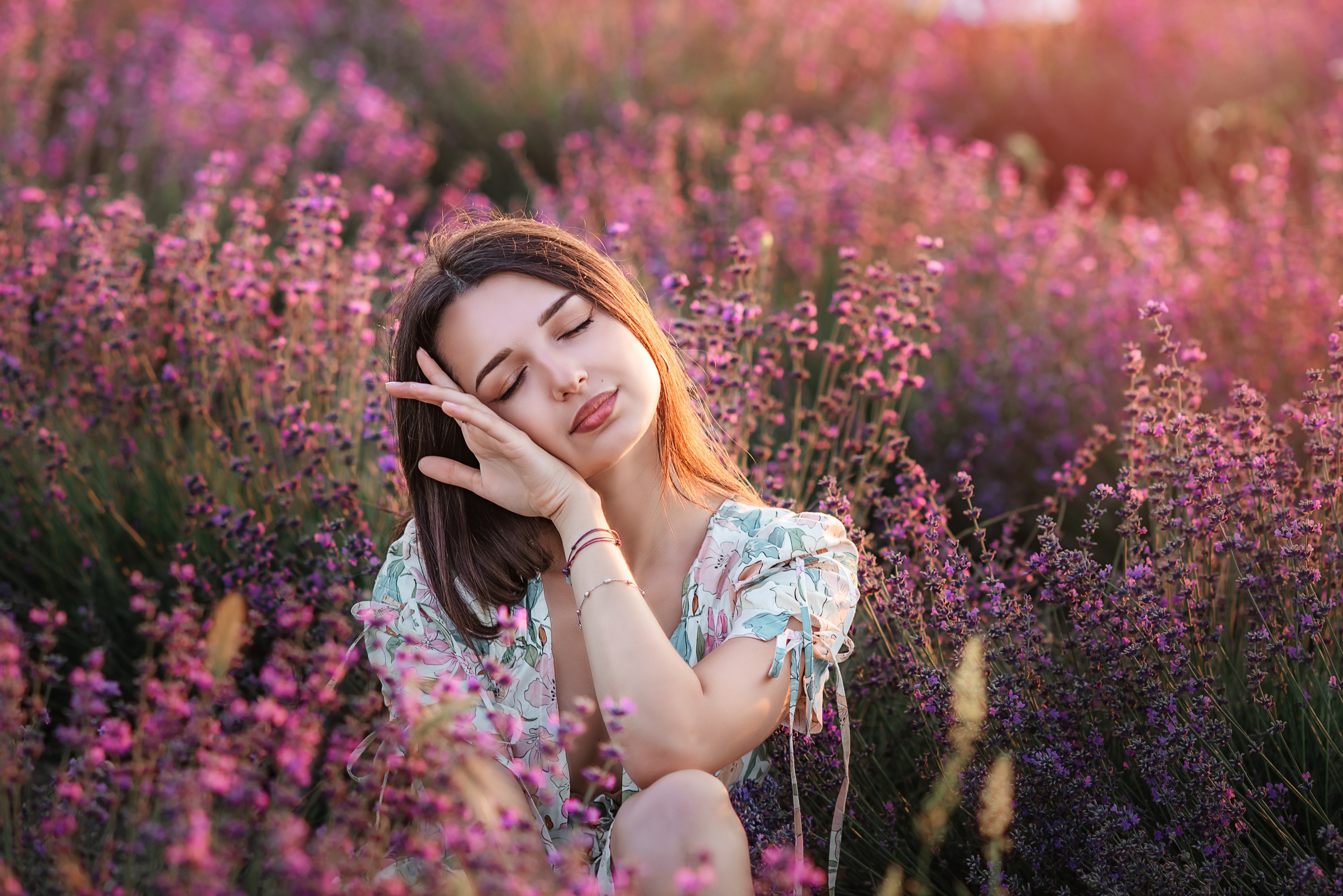 Фотосессия в лавандовом поле. Прогулочная фотосессия в Крыму. Фотограф в Симферополе Ольга Топоривская. Красивые места для фотосессий в Крыму.