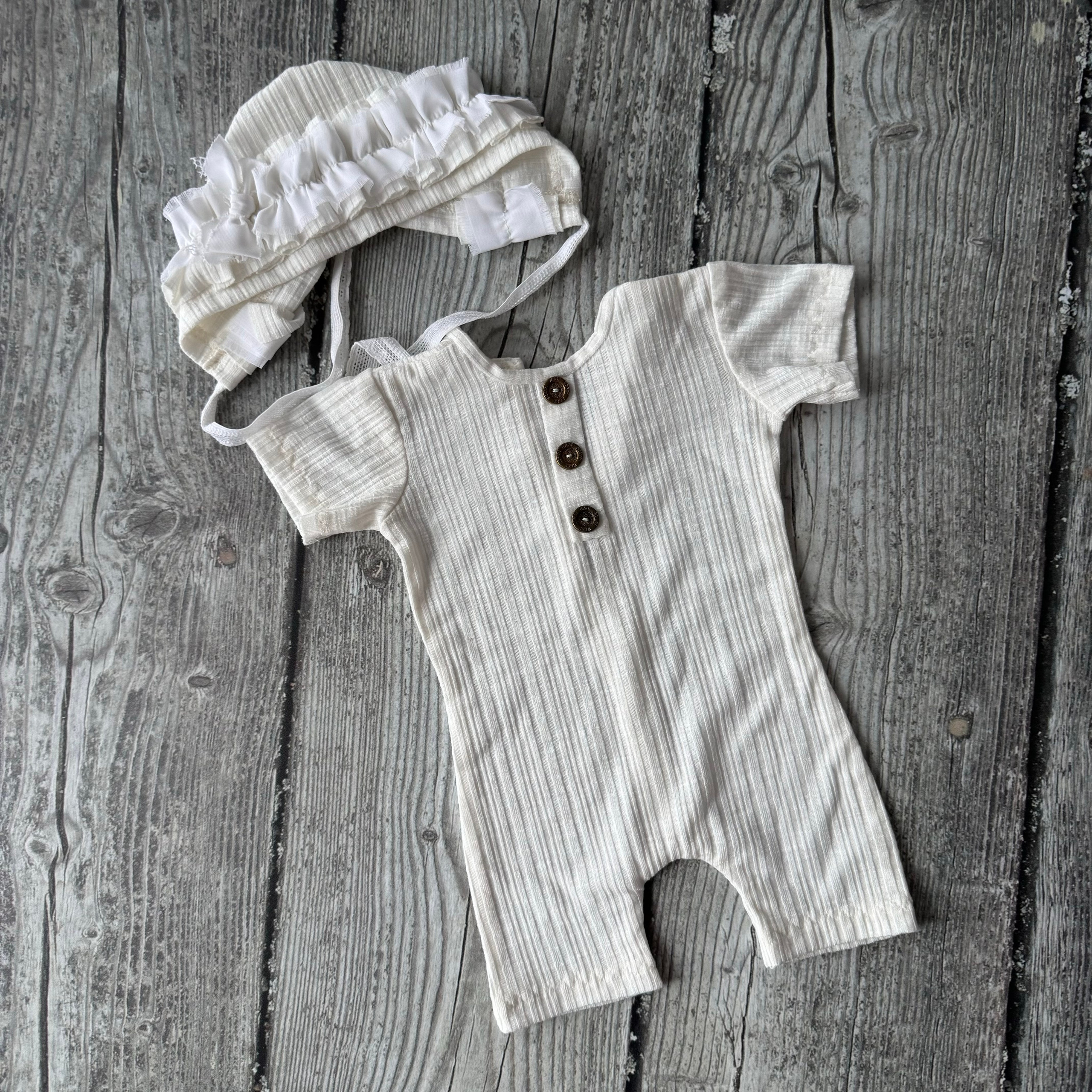 Костюмы и аксессуары для фотосессии новорожденных | Реквизит для съемки newborn в Москве. Фотосессия новорожденных в Москве и Московской области | Профессиональный фотограф newborn — Татьяна Иванова