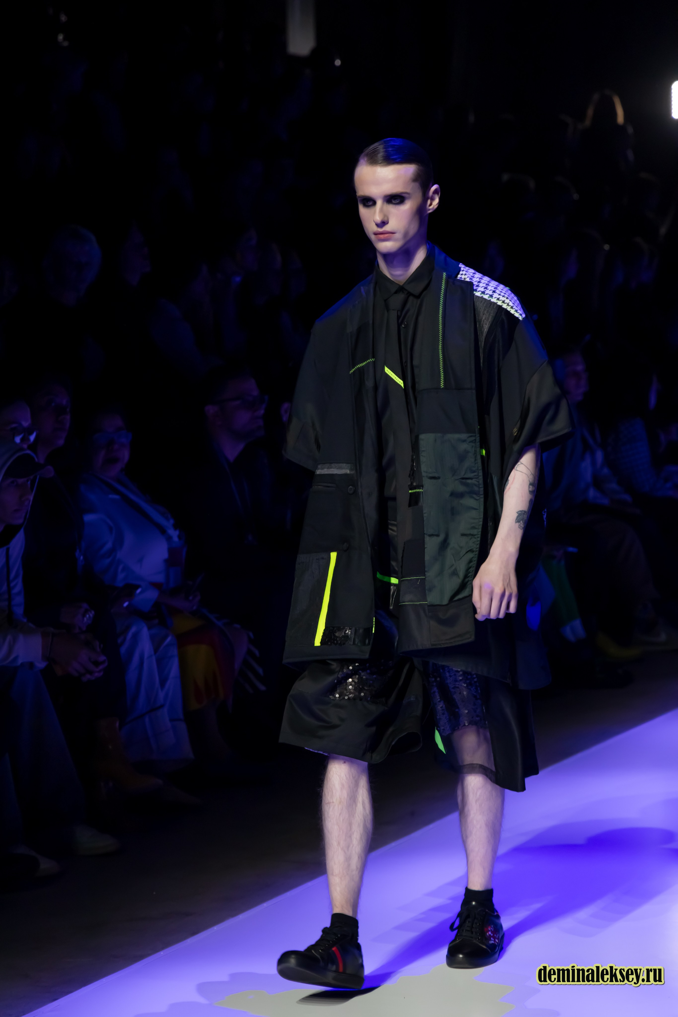 Московская неделя моды 2024 4 октября дизайнер RAEGITAZORO Индонезия. Репортажный, семейный и студийный фотограф в Москве Демин Алексей