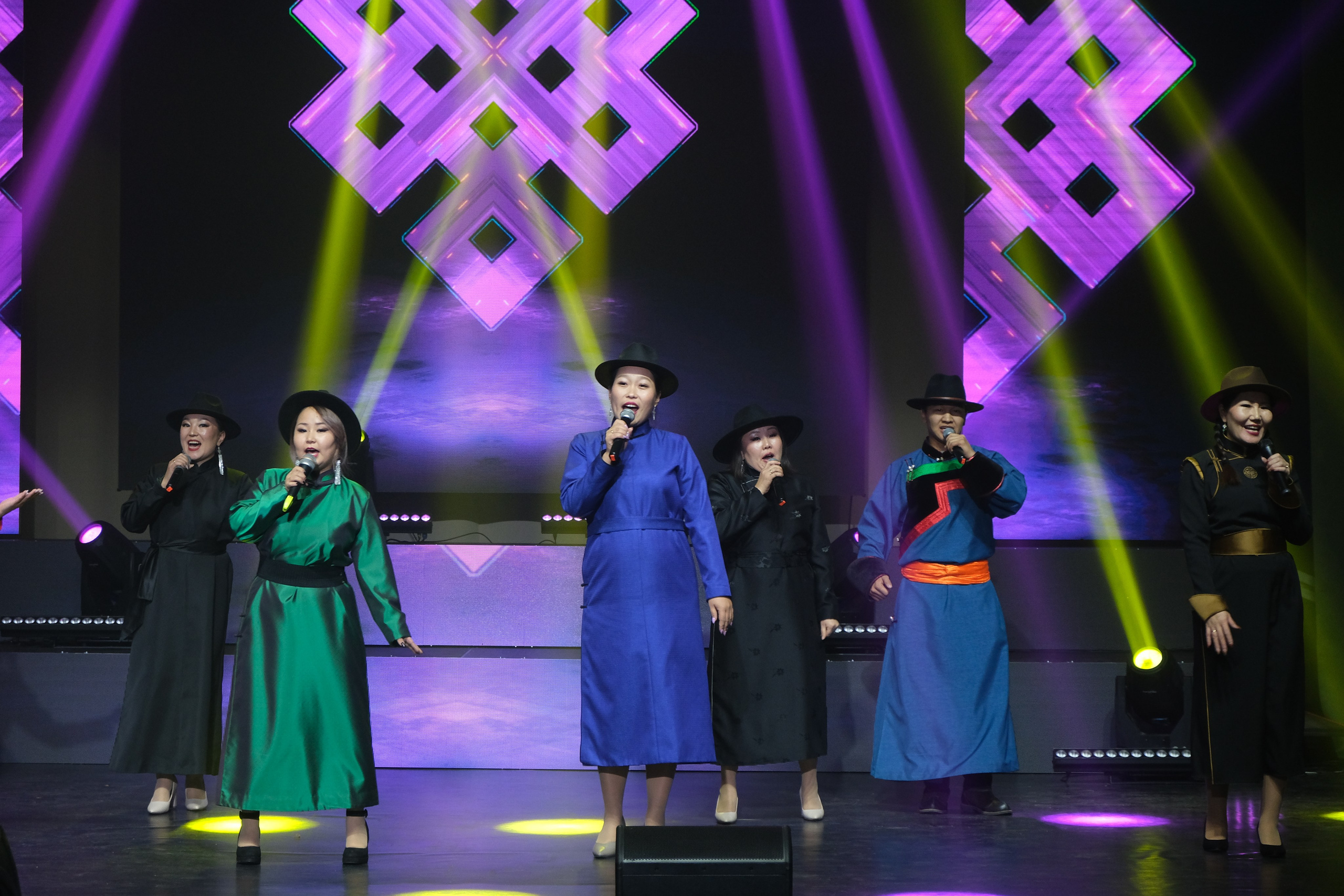 Концерт, посвященный 100-летию Хоринского района. Сэсэг — дочь степи | семейный фотограф