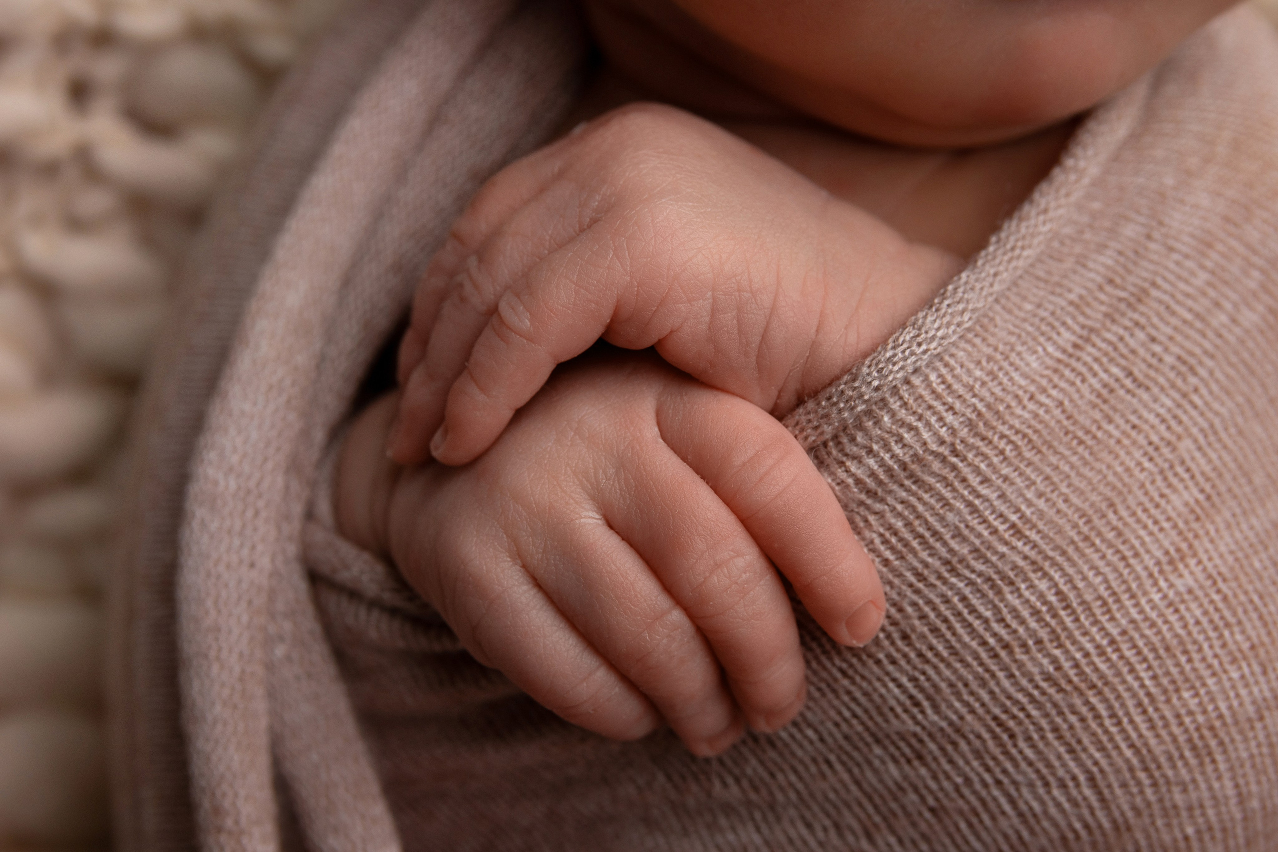 Фото с родителями/Макроснимки. Фотограф новорожденных Оренбург и свадебный фотограф Оренбург