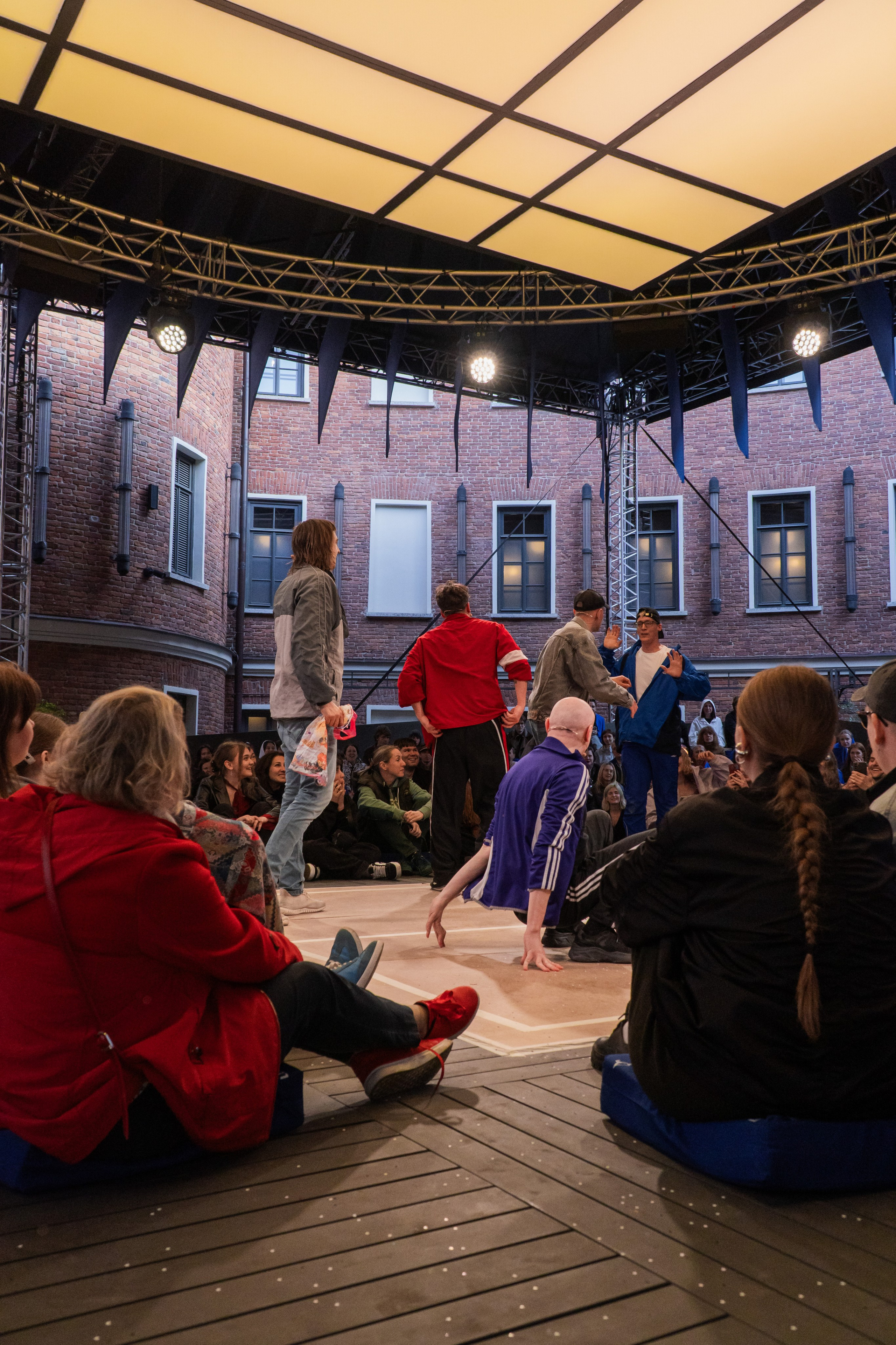 Квадрат: badtheatre. Фотограф в Санкт-Петербурге Авдотья Благовещенская