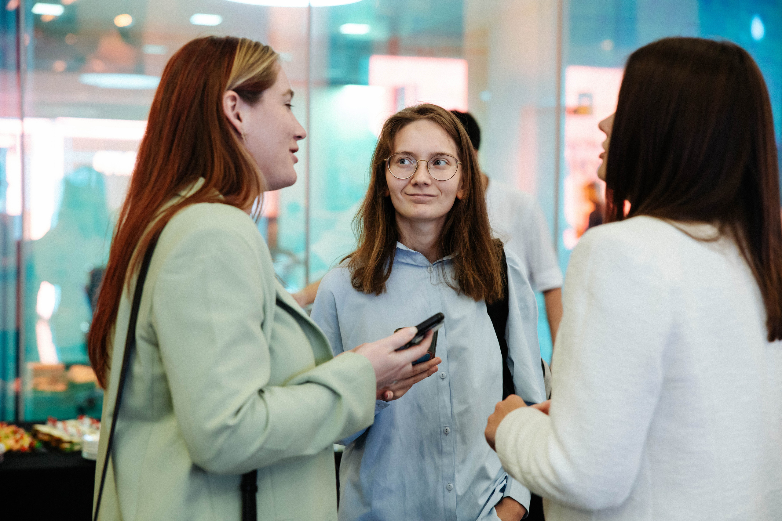 Презентация книги «Четвертое крыло». Фотограф Петрова Мария