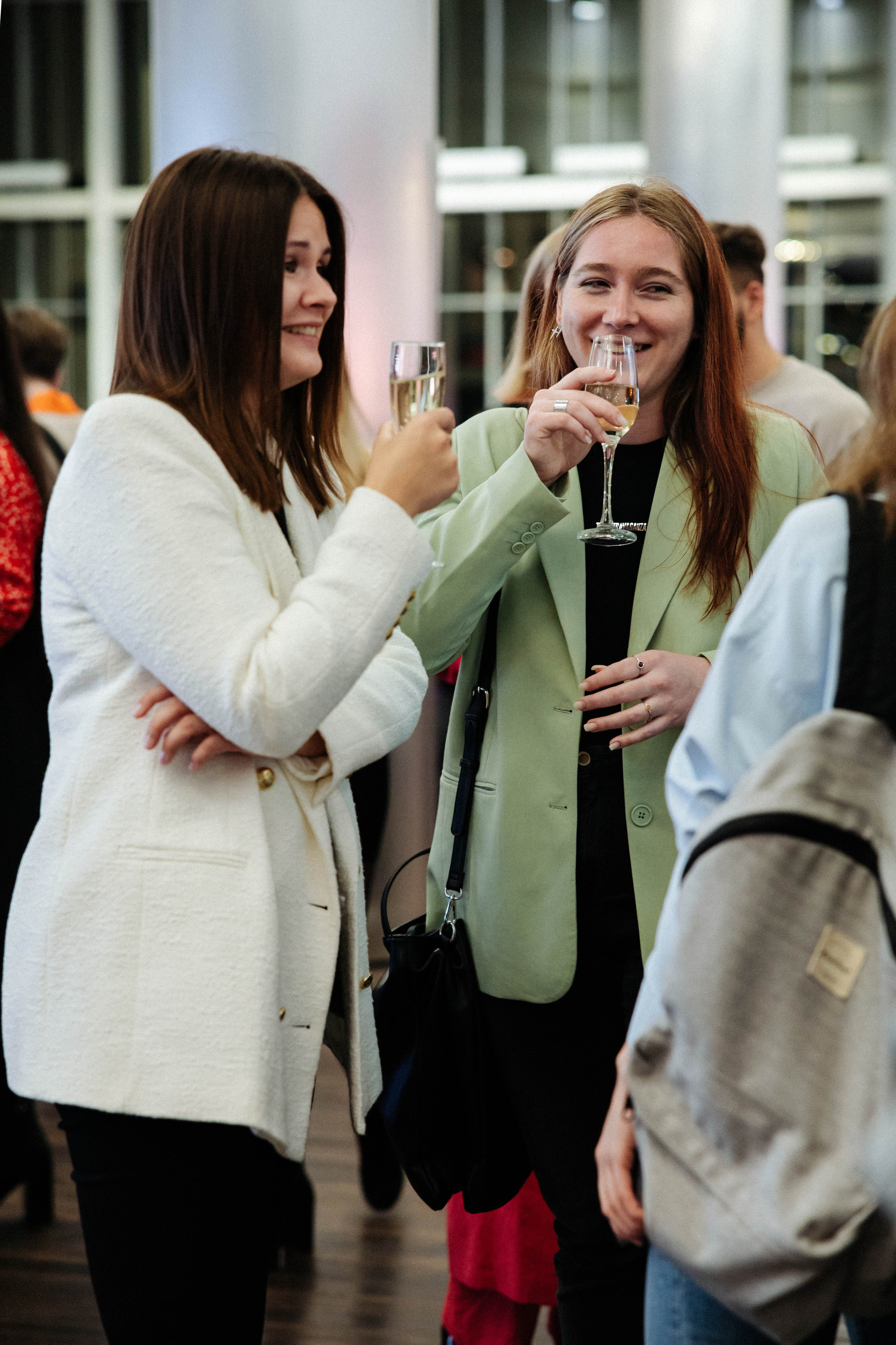 Презентация книги «Четвертое крыло». Фотограф Петрова Мария