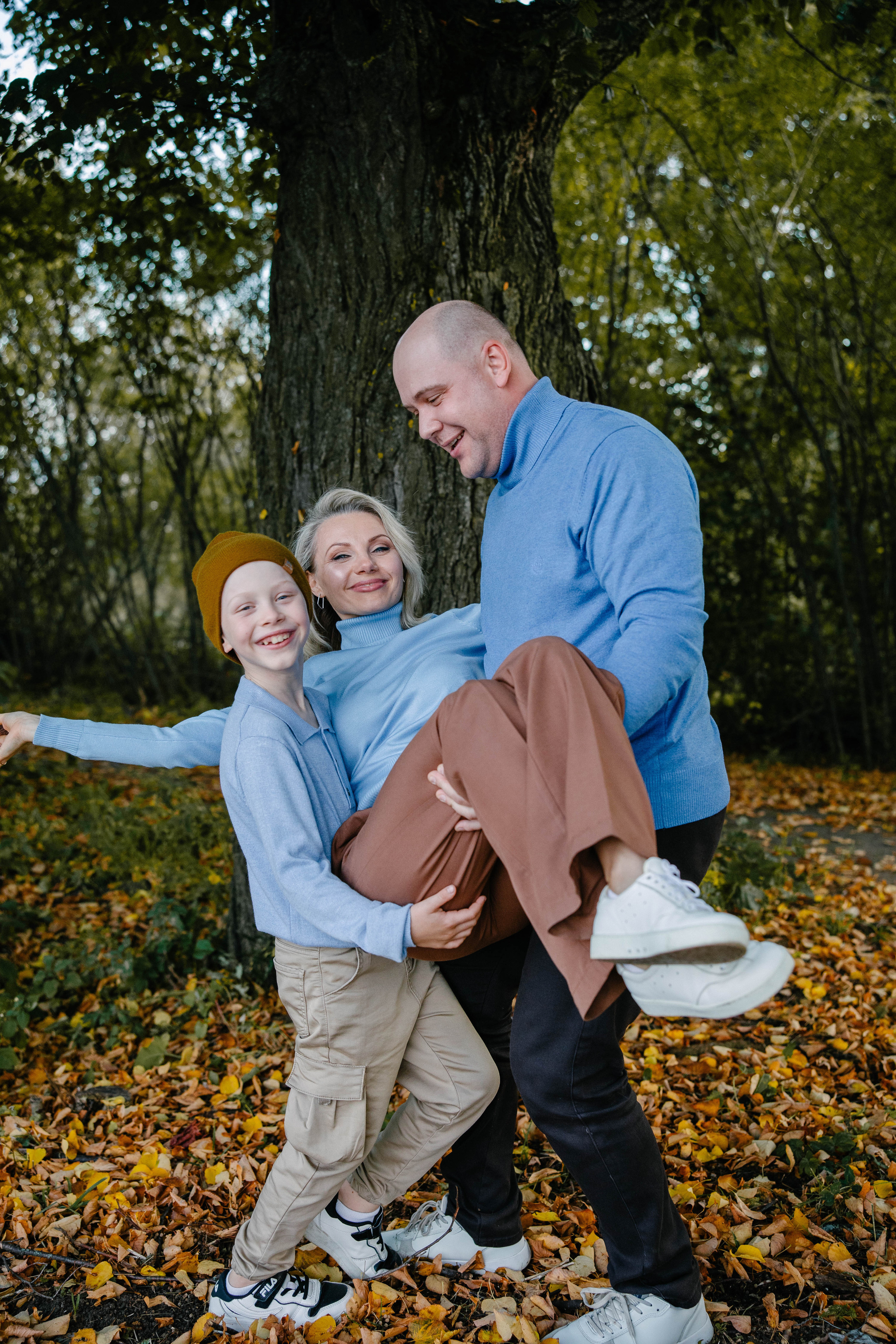 Андрей и родители. Фотограф Петрова Мария