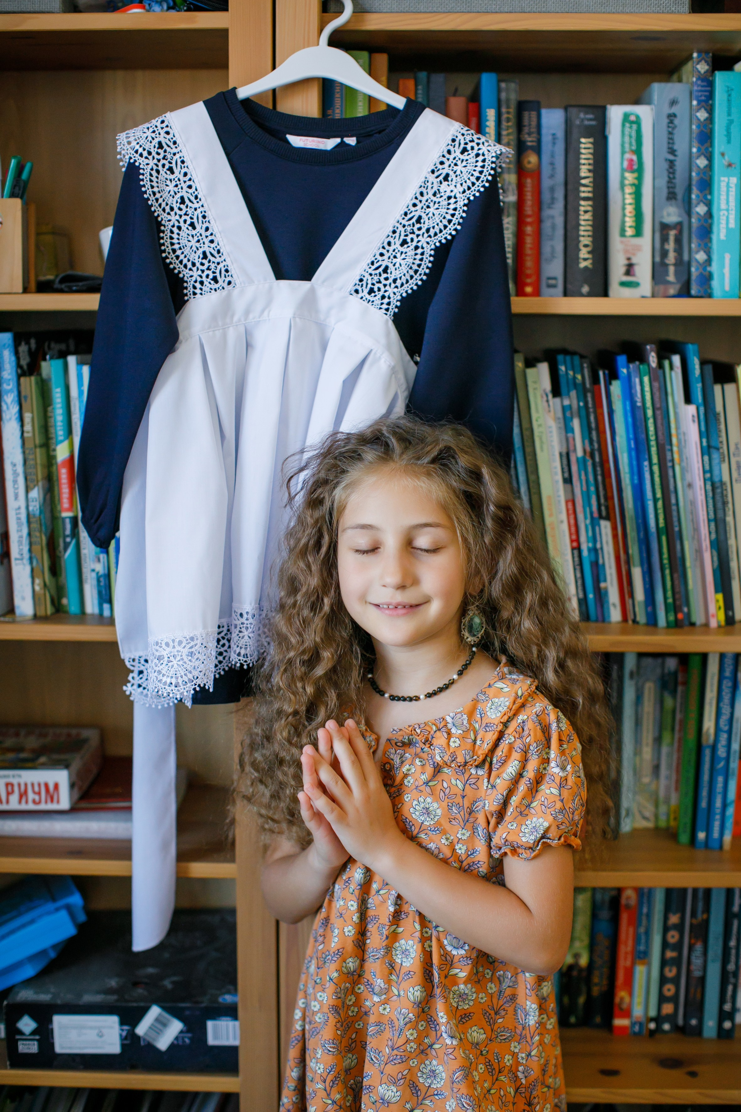 Первоклашка. Как Нюсю в школу провожали. Школьные альбомы, Семейные съемки, Портреты, Фотограф Елена Кузнецова