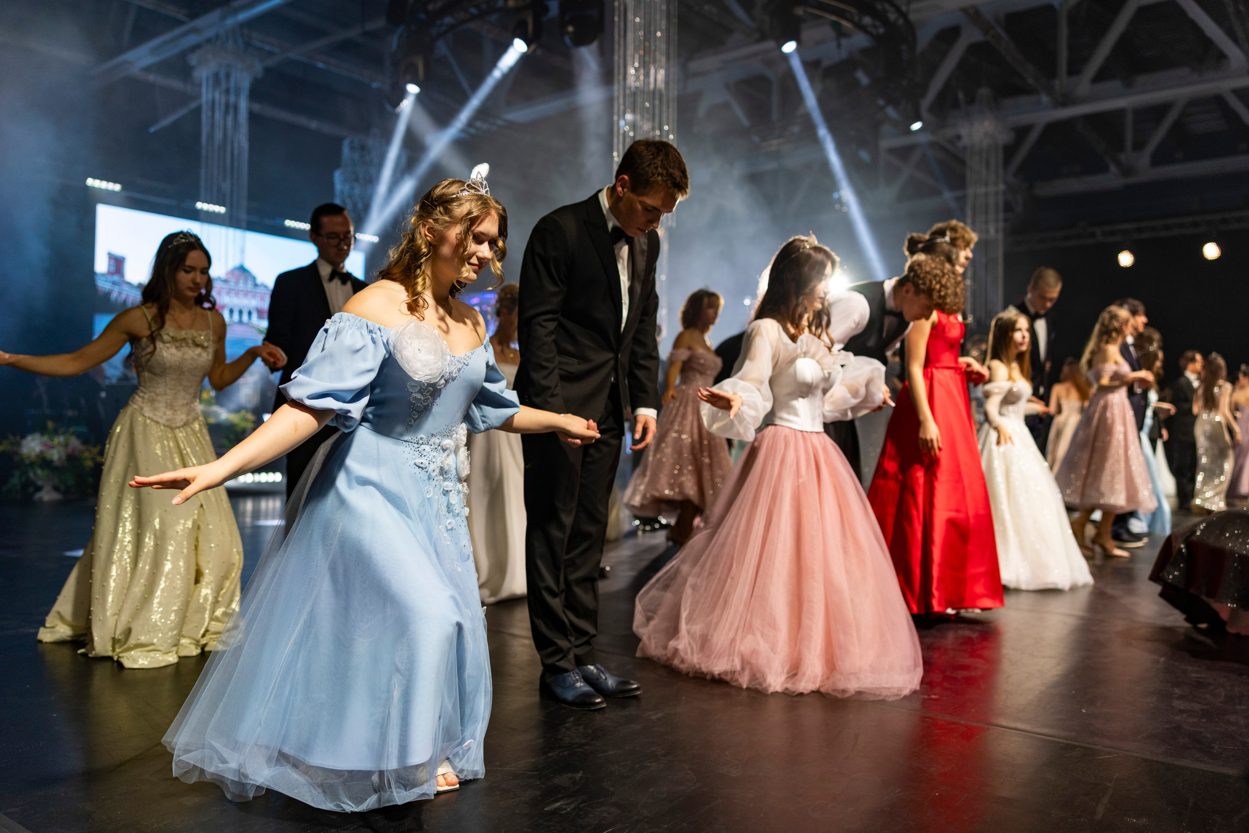 Бал Куркино. Фотограф Сергей Ловкий