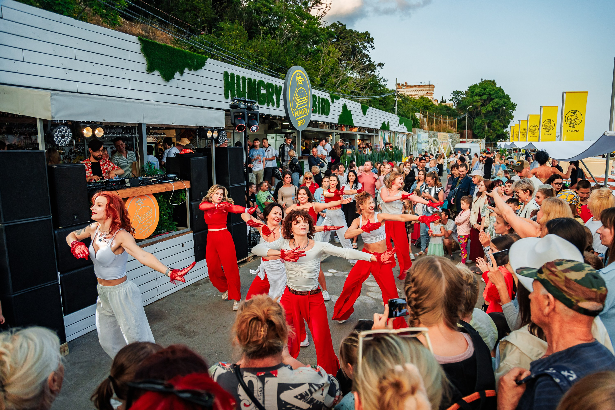 Открытие сезона в HUNGRY BIRD_Симеиз_Крым_14.06.2025. Аминов Руслан | Фотограф