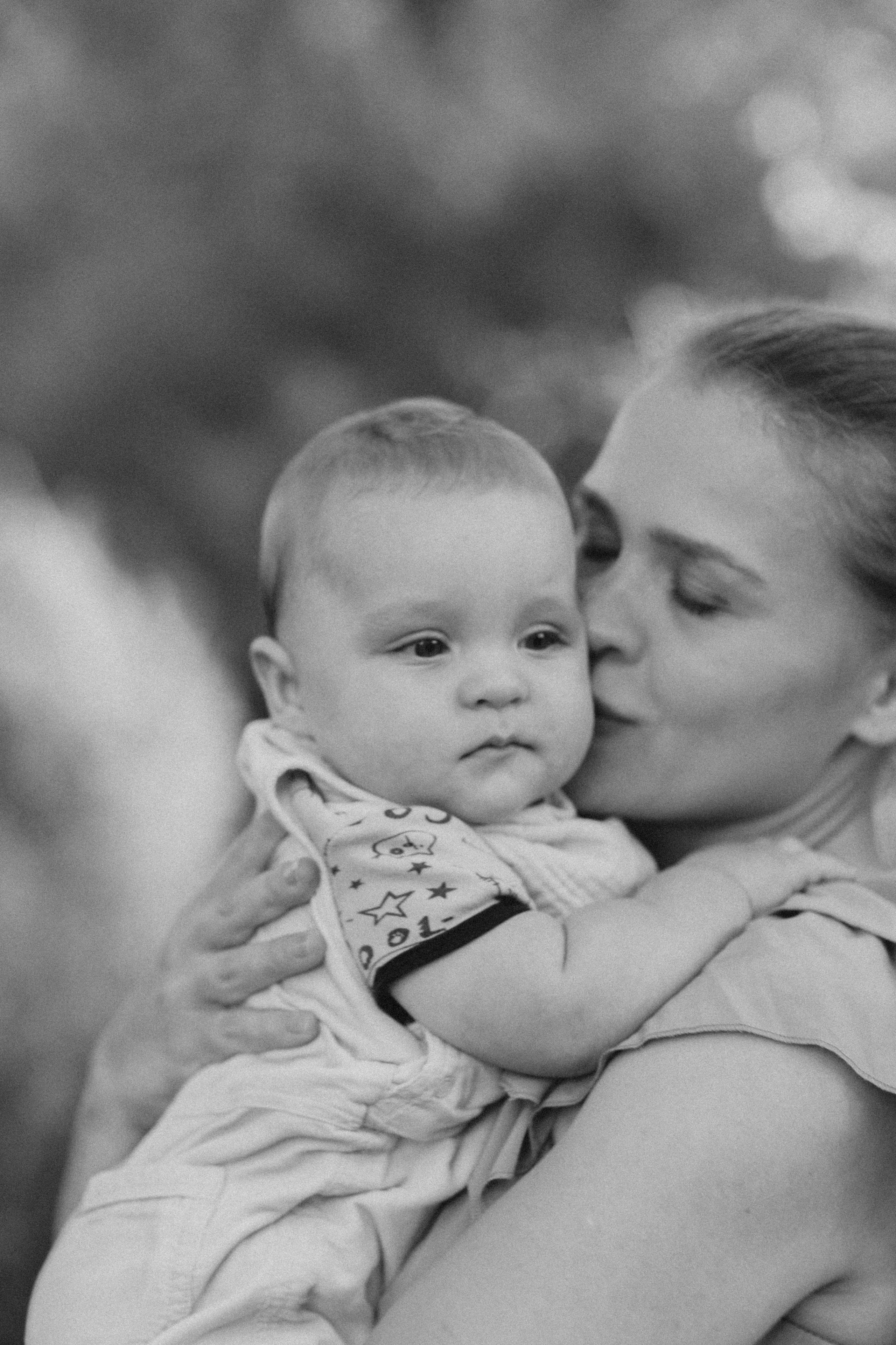 Ростислав с мамой и папой. Детский и семейный фотограф, съемка новорожденных Москва