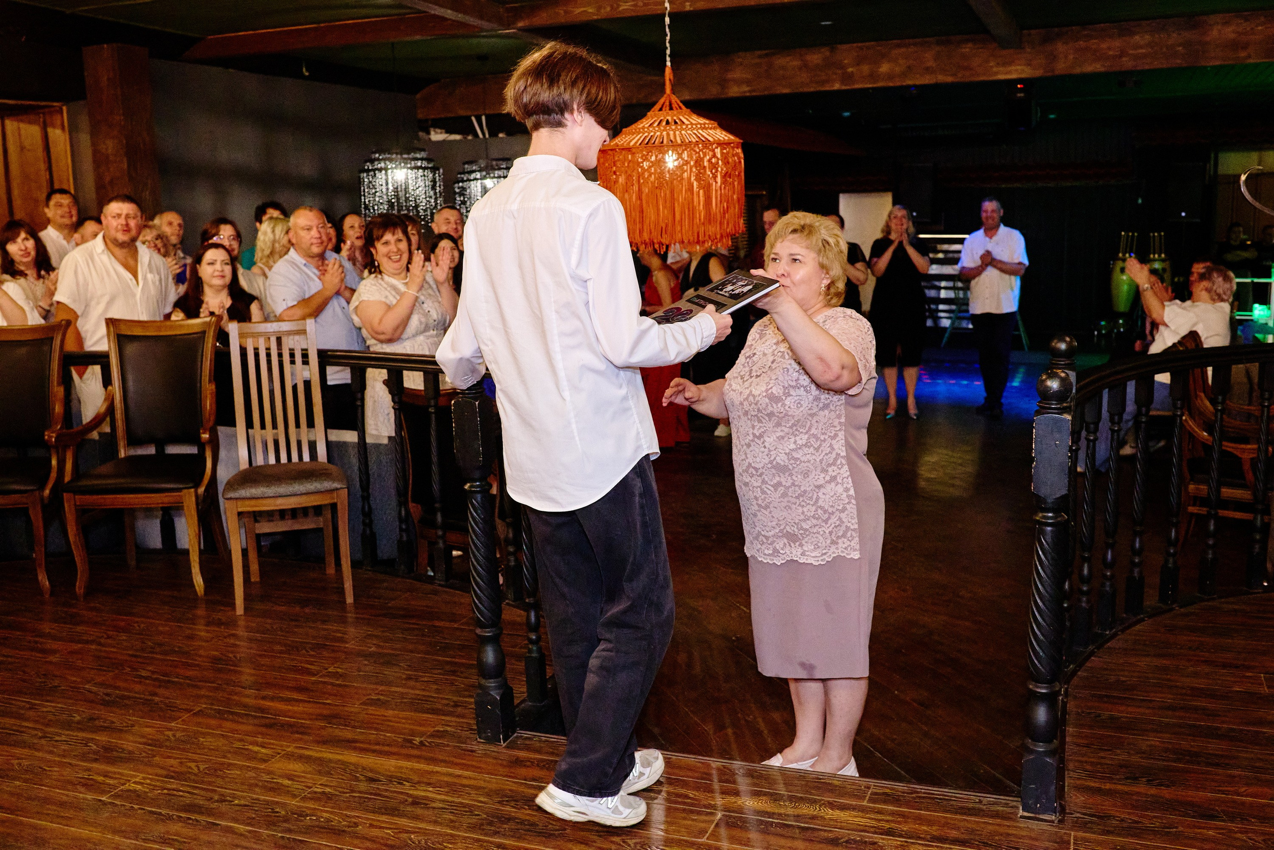 Выпускной 35 Сош. Фотограф Выпускные альбомы Таганрог Сергей Коробченко