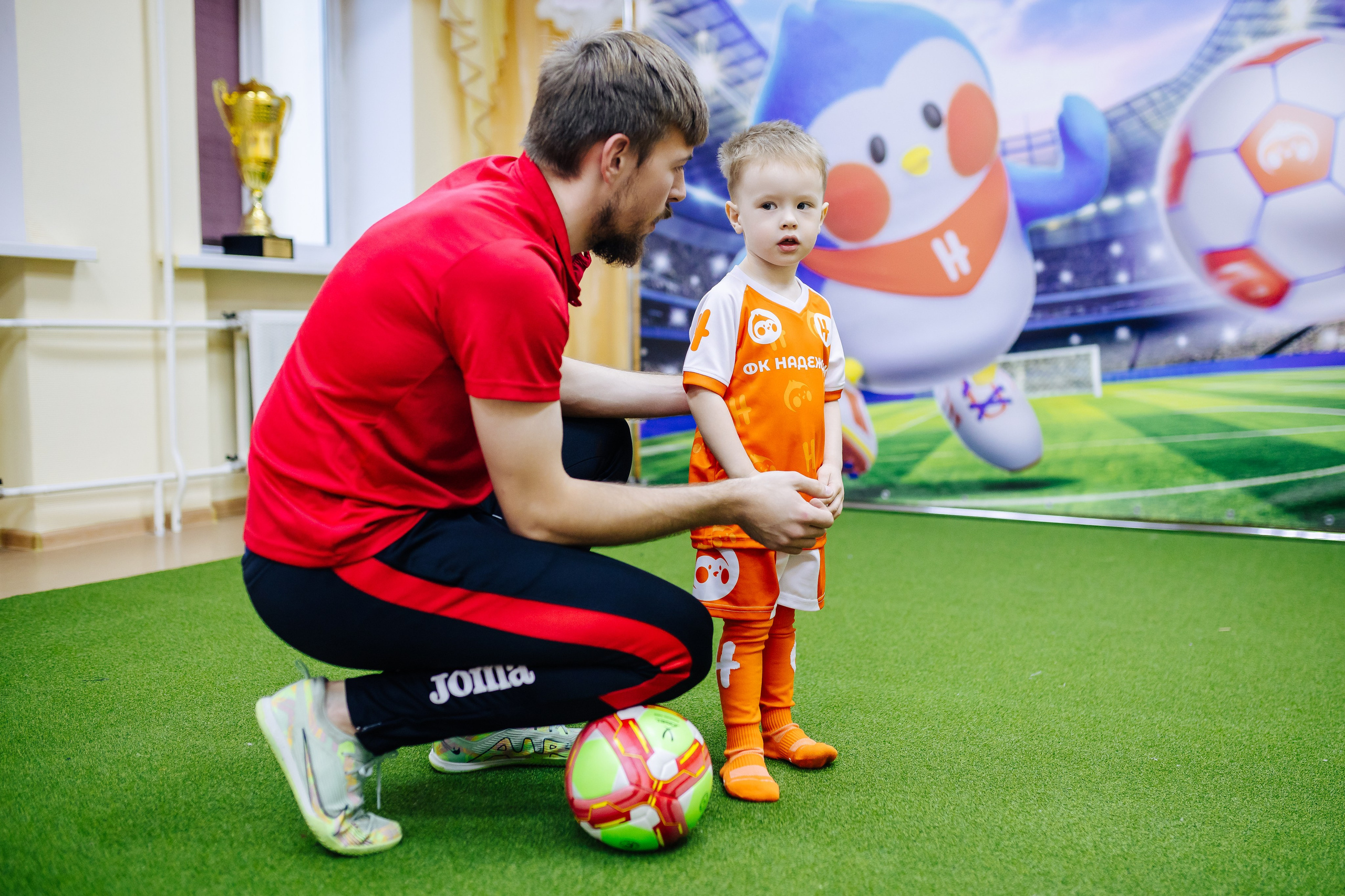 Фотосессия с кубком в детских садах г. Магнитогорска. Денис Прохоров Фотограф в г. Магнитогорск