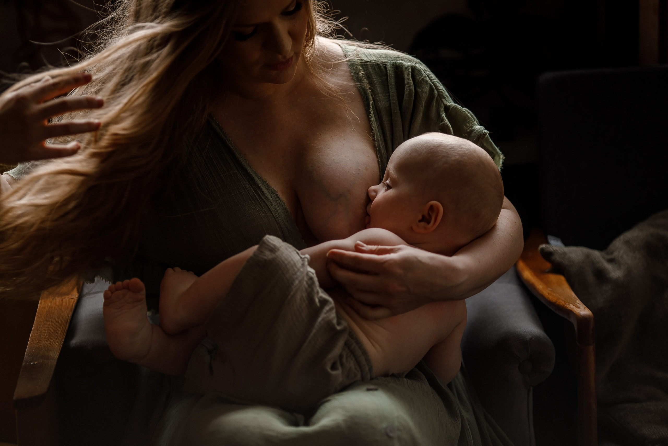 МАМА и малыш. Фотограф материнства и таинства кормления Екатерина Кузьмин