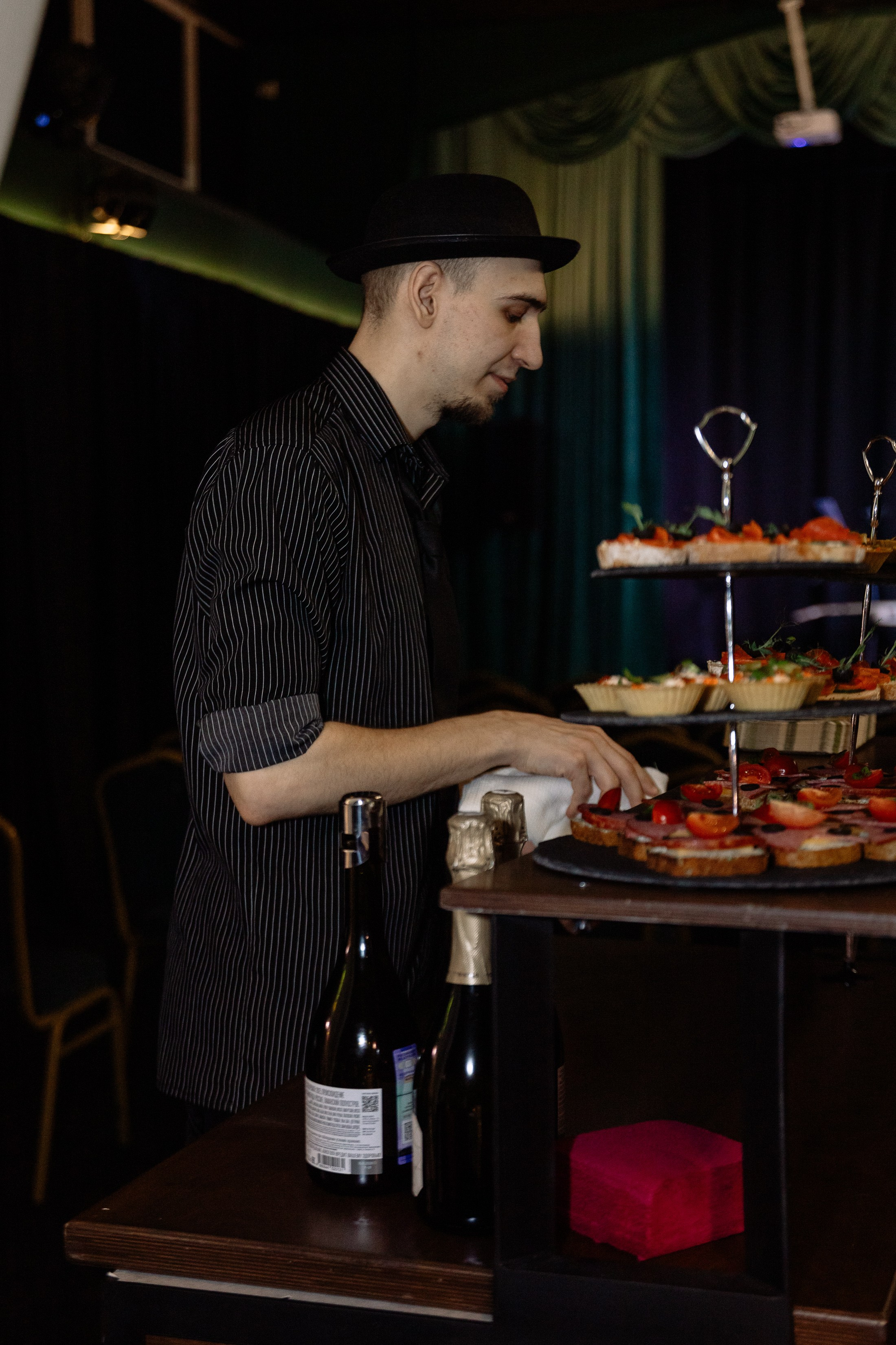 Поэтический вечер с Игорем Бушмелевым и Никой Станиславчик. Фотограф Юлия Мальцева