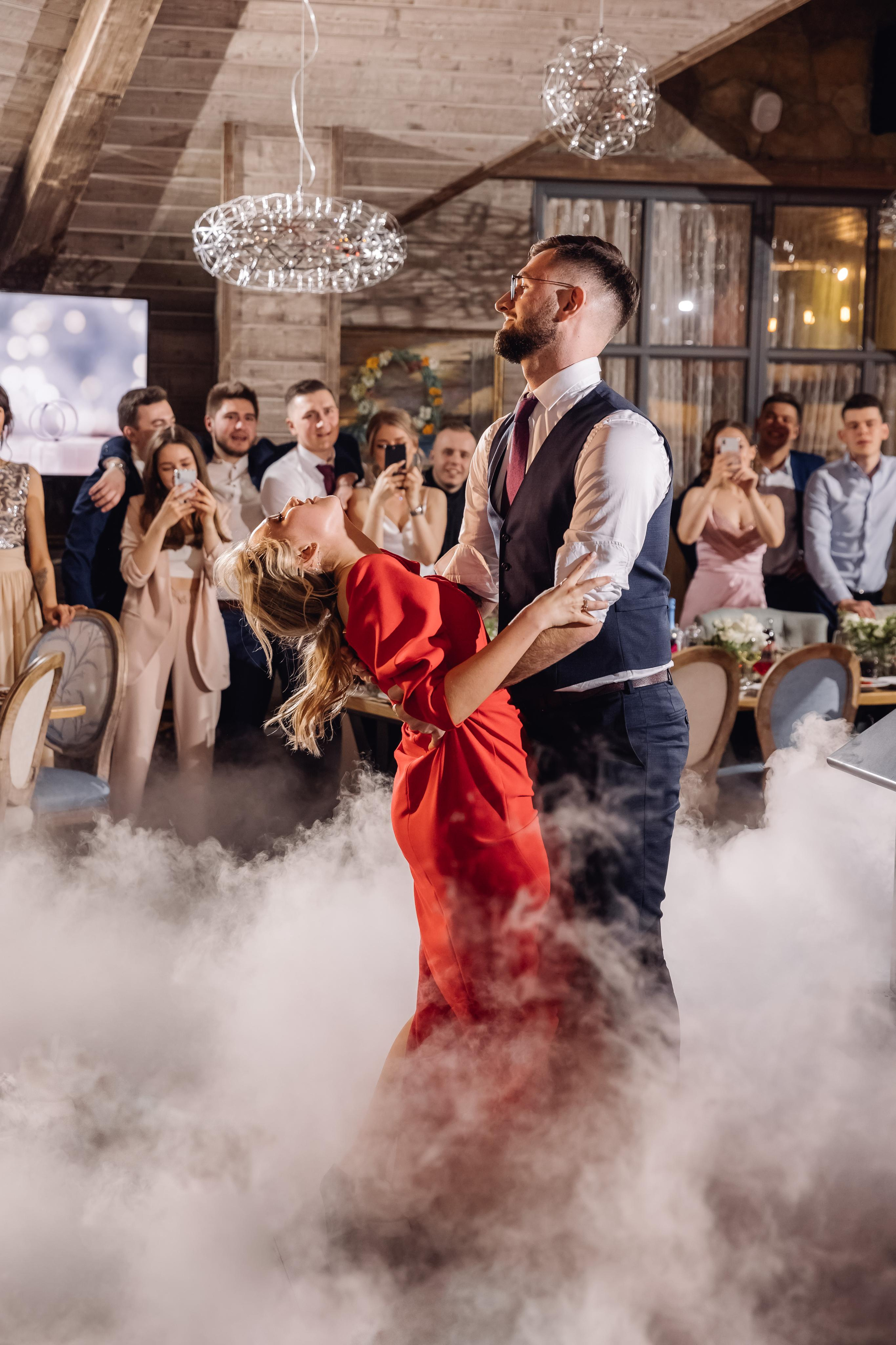 Свадьба любящих людей в Красноярске. Свадебный фотограф-видеограф в Красноярске Евгений Константинопольский