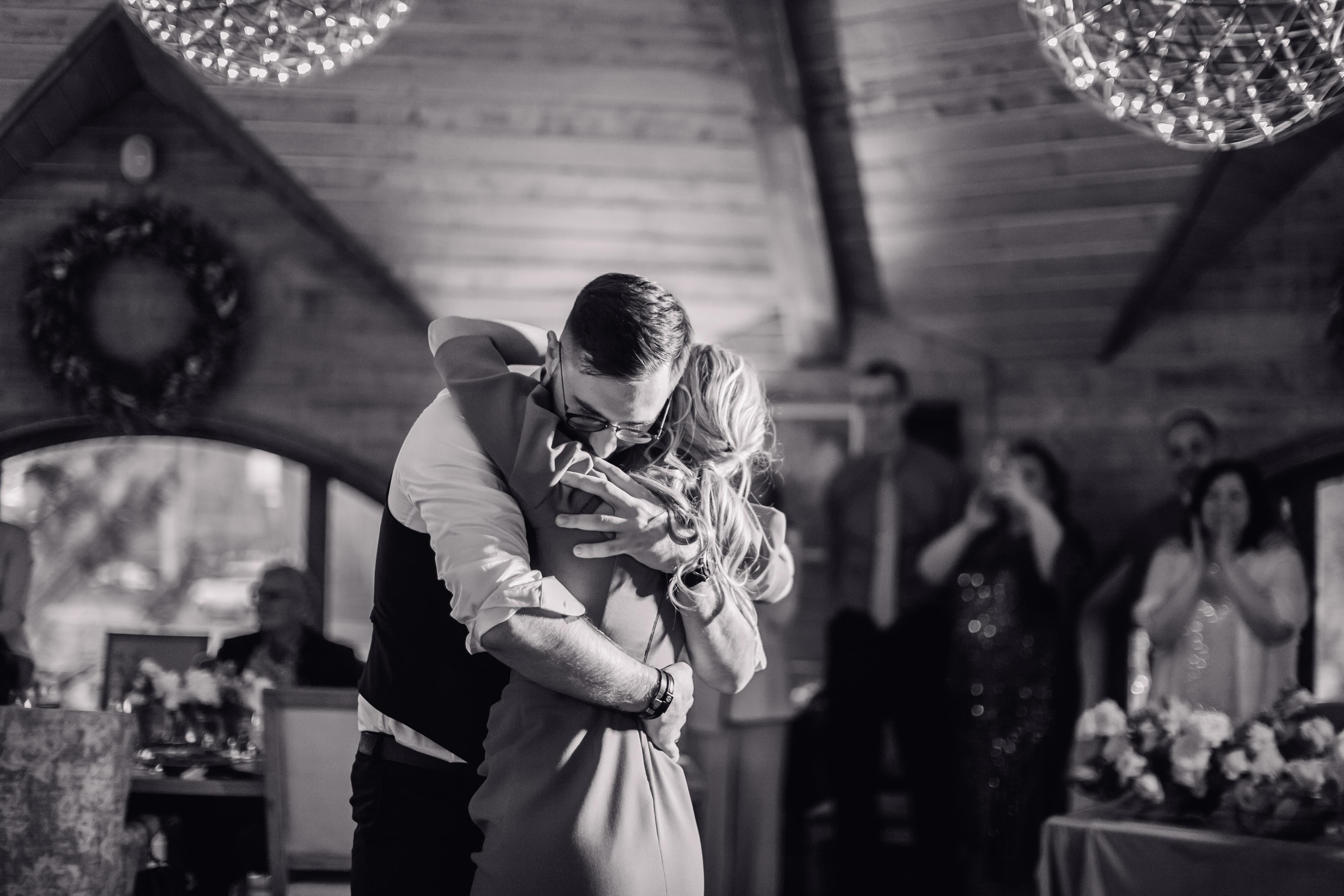 Свадьба любящих людей в Красноярске. Свадебный фотограф-видеограф в Красноярске Евгений Константинопольский