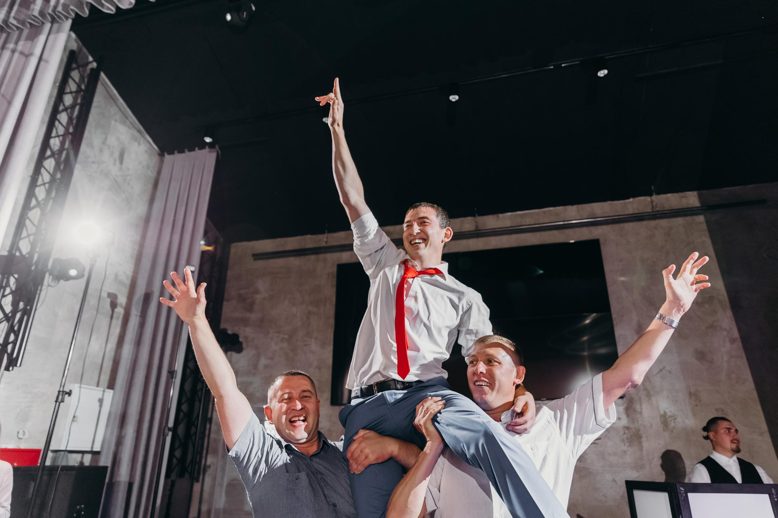 Свадьба красивых людей в Красноярске. Свадебный фотограф-видеограф в Красноярске Евгений Константинопольский