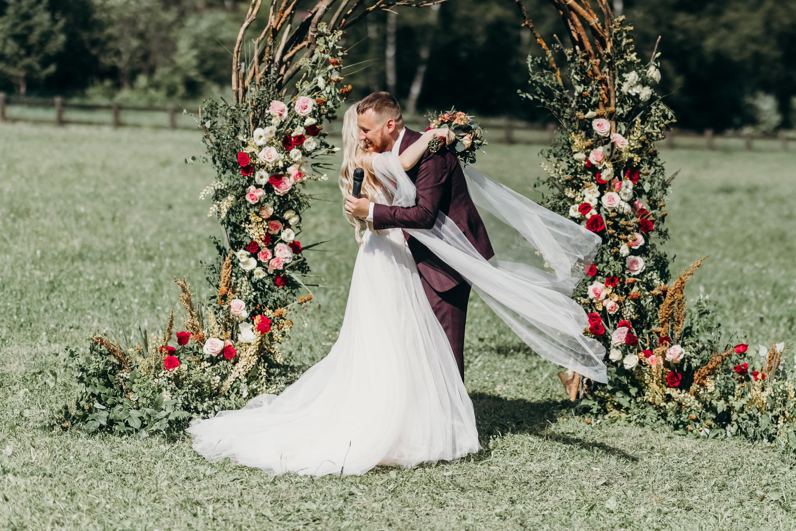 Душевная свадьба в Красноярске. Свадебный фотограф-видеограф в Красноярске Евгений Константинопольский