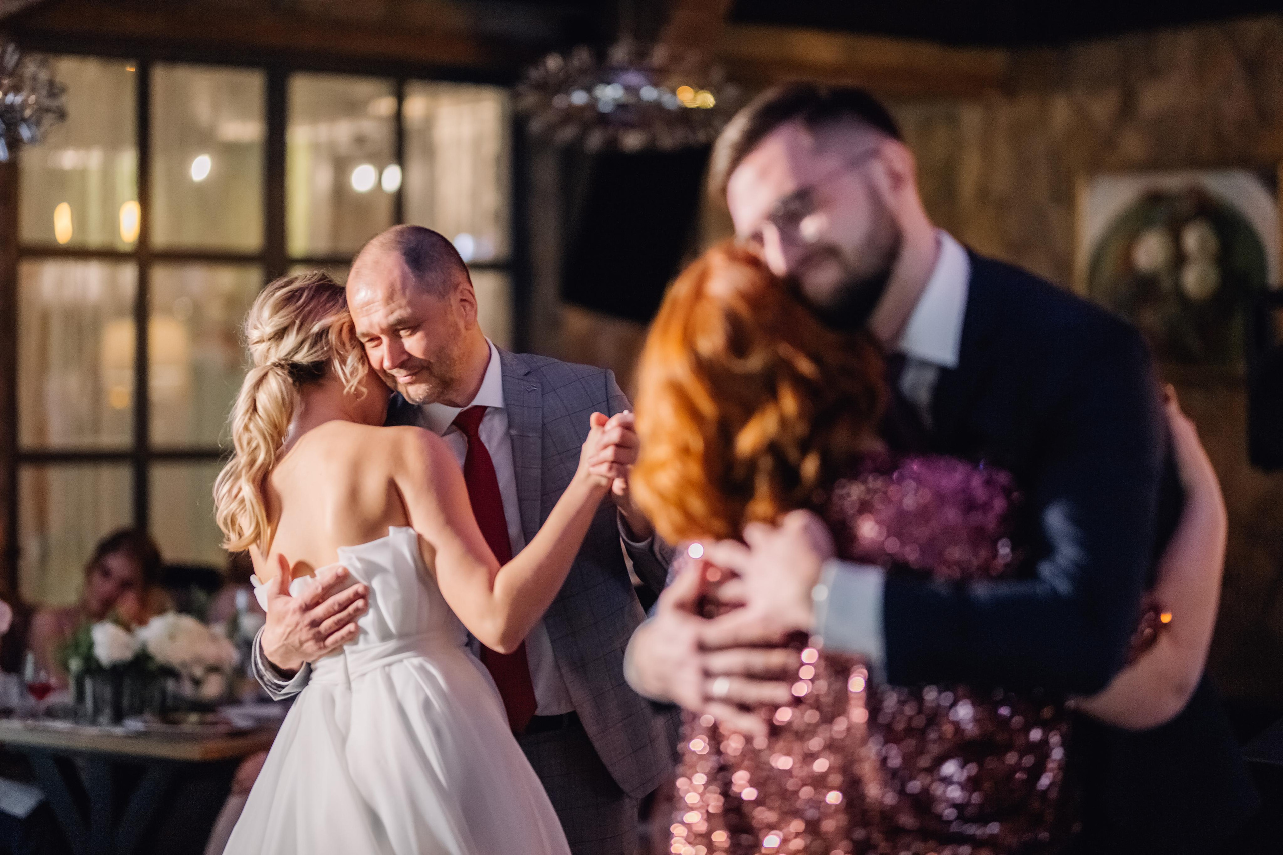 Свадьба любящих людей в Красноярске. Свадебный фотограф-видеограф в Красноярске Евгений Константинопольский