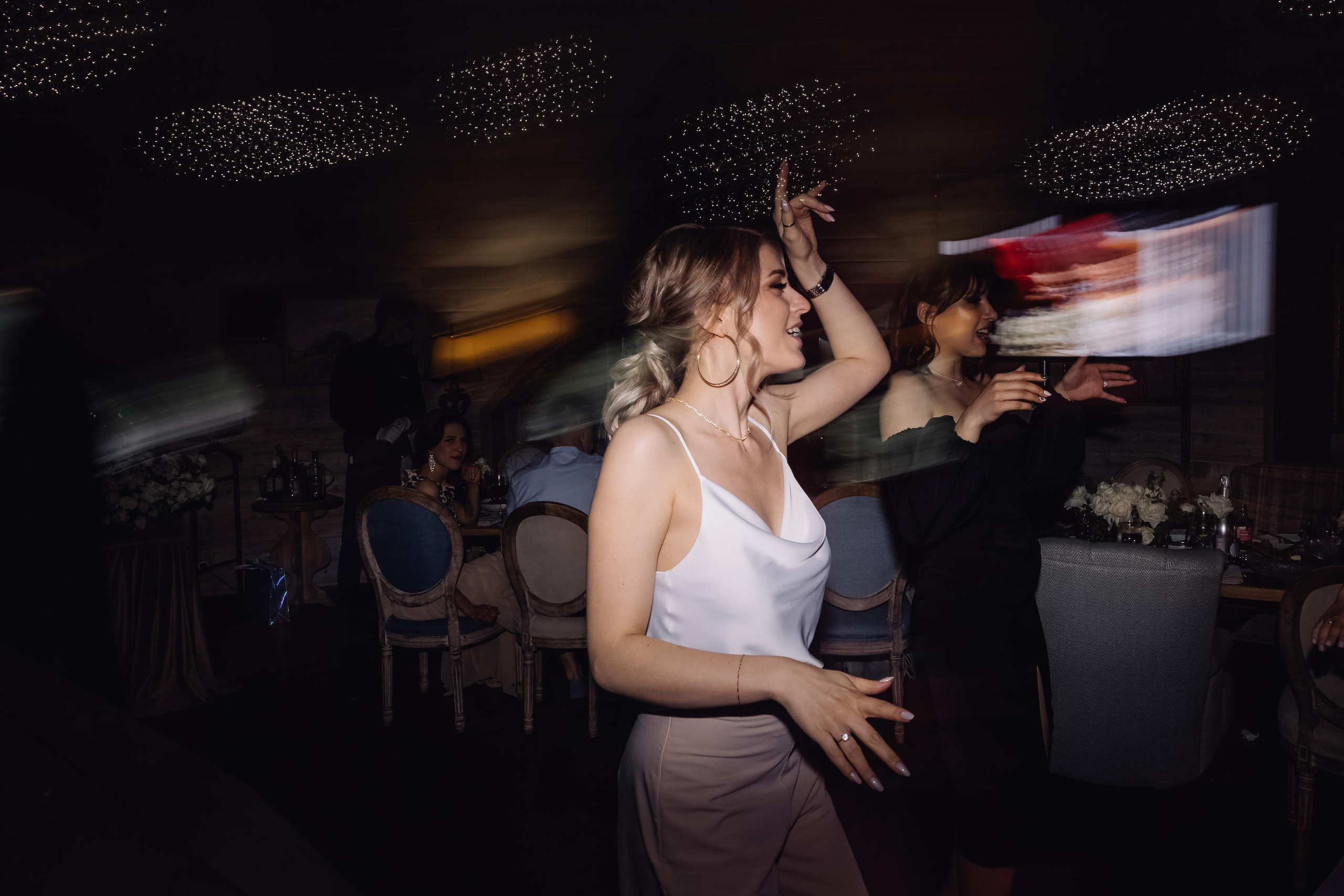 Свадьба любящих людей в Красноярске. Свадебный фотограф-видеограф в Красноярске Евгений Константинопольский