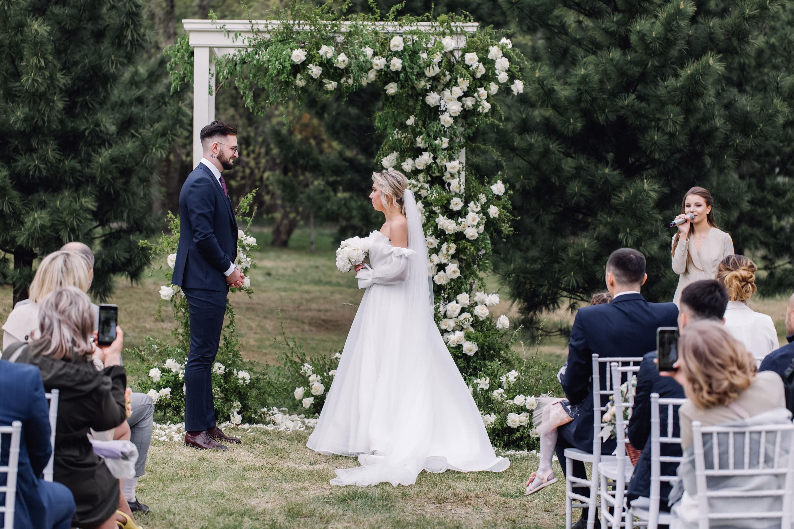 Свадьба любящих людей в Красноярске. Свадебный фотограф-видеограф в Красноярске Евгений Константинопольский