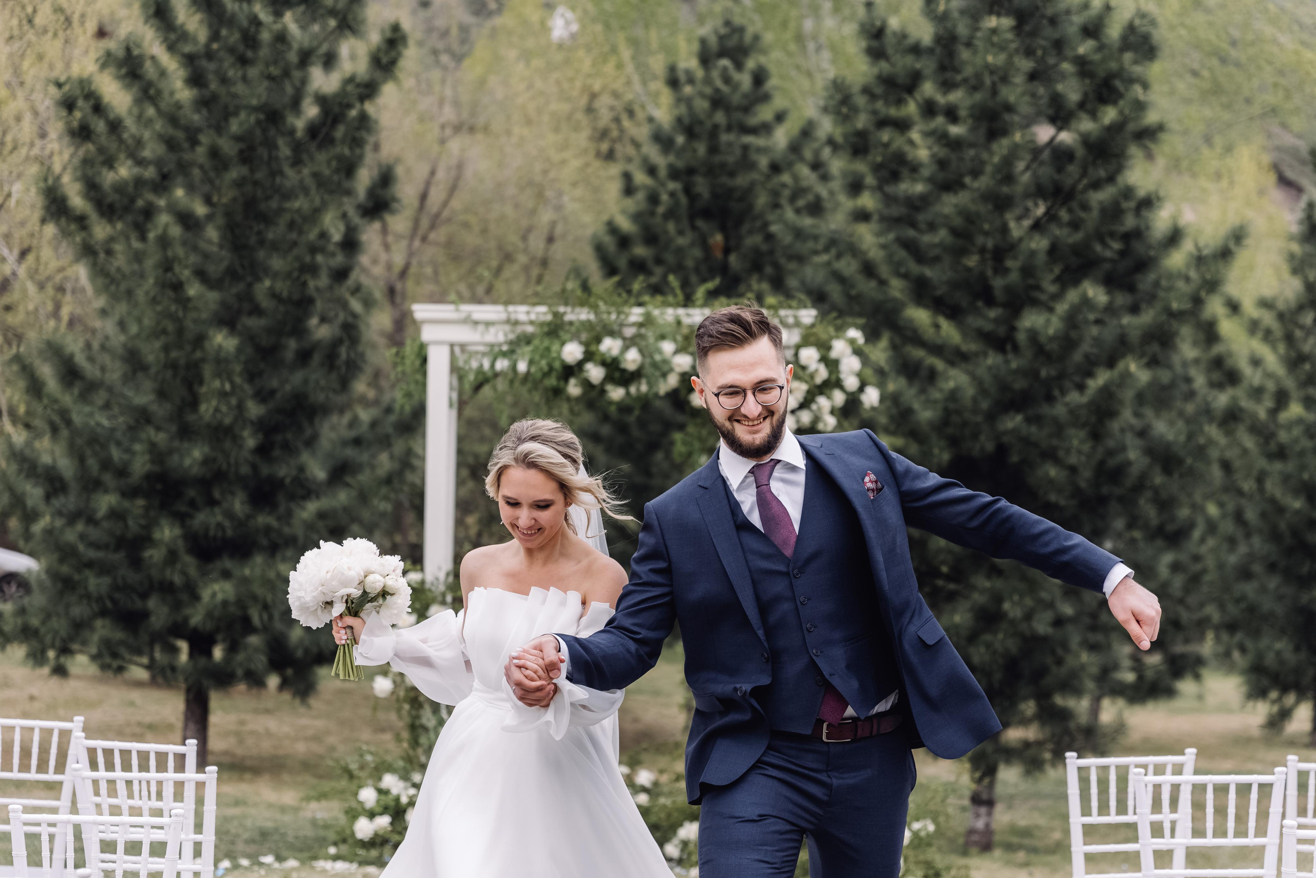 Свадьба любящих людей в Красноярске. Свадебный фотограф-видеограф в Красноярске Евгений Константинопольский