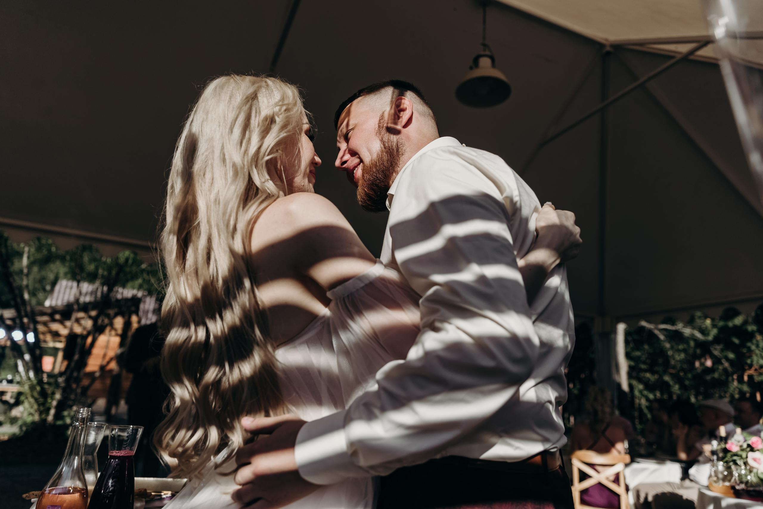 Душевная свадьба в Красноярске. Свадебный фотограф-видеограф в Красноярске Евгений Константинопольский