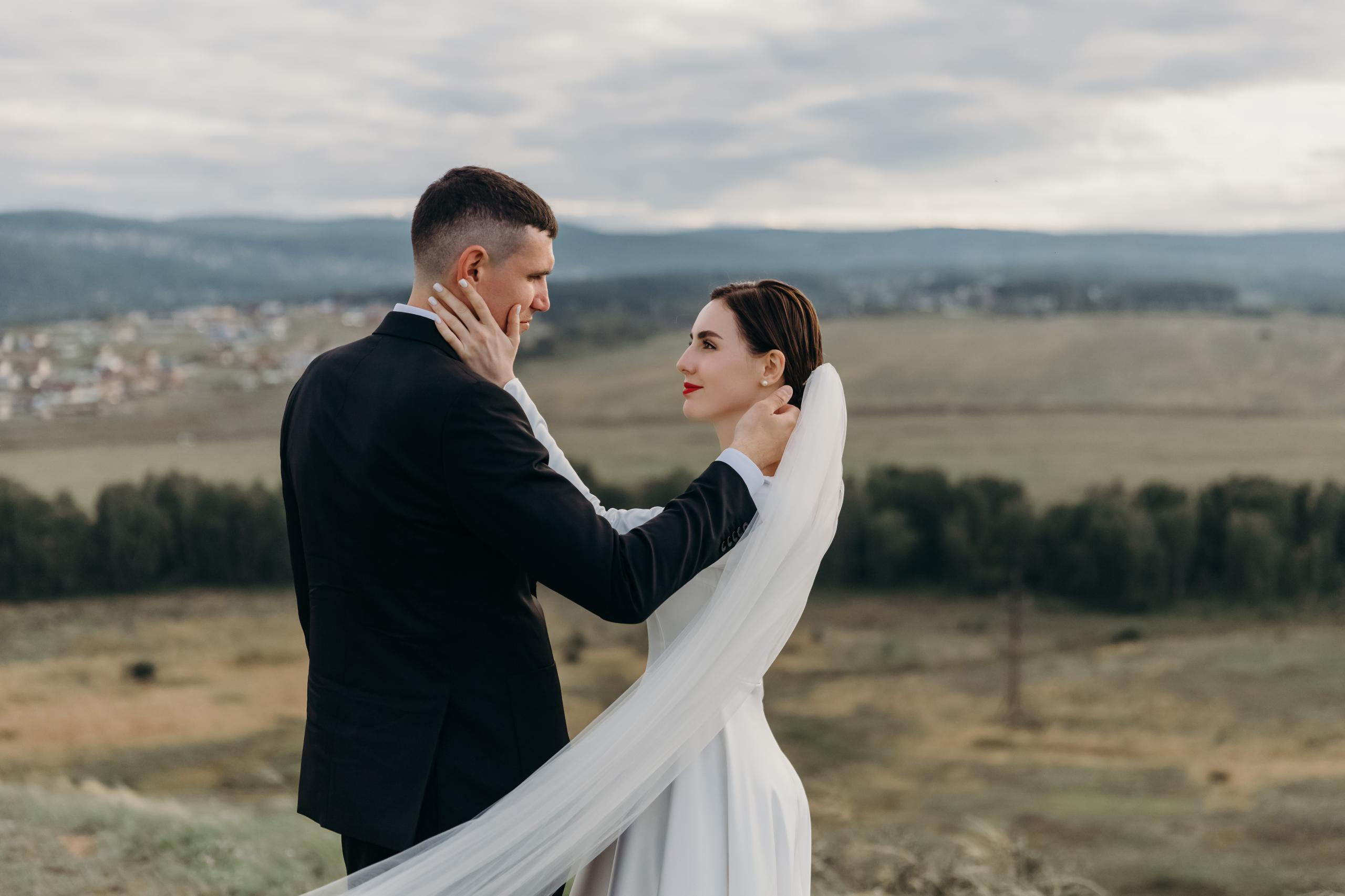 Свадьба красивых людей в Красноярске. Свадебный фотограф-видеограф в Красноярске Евгений Константинопольский