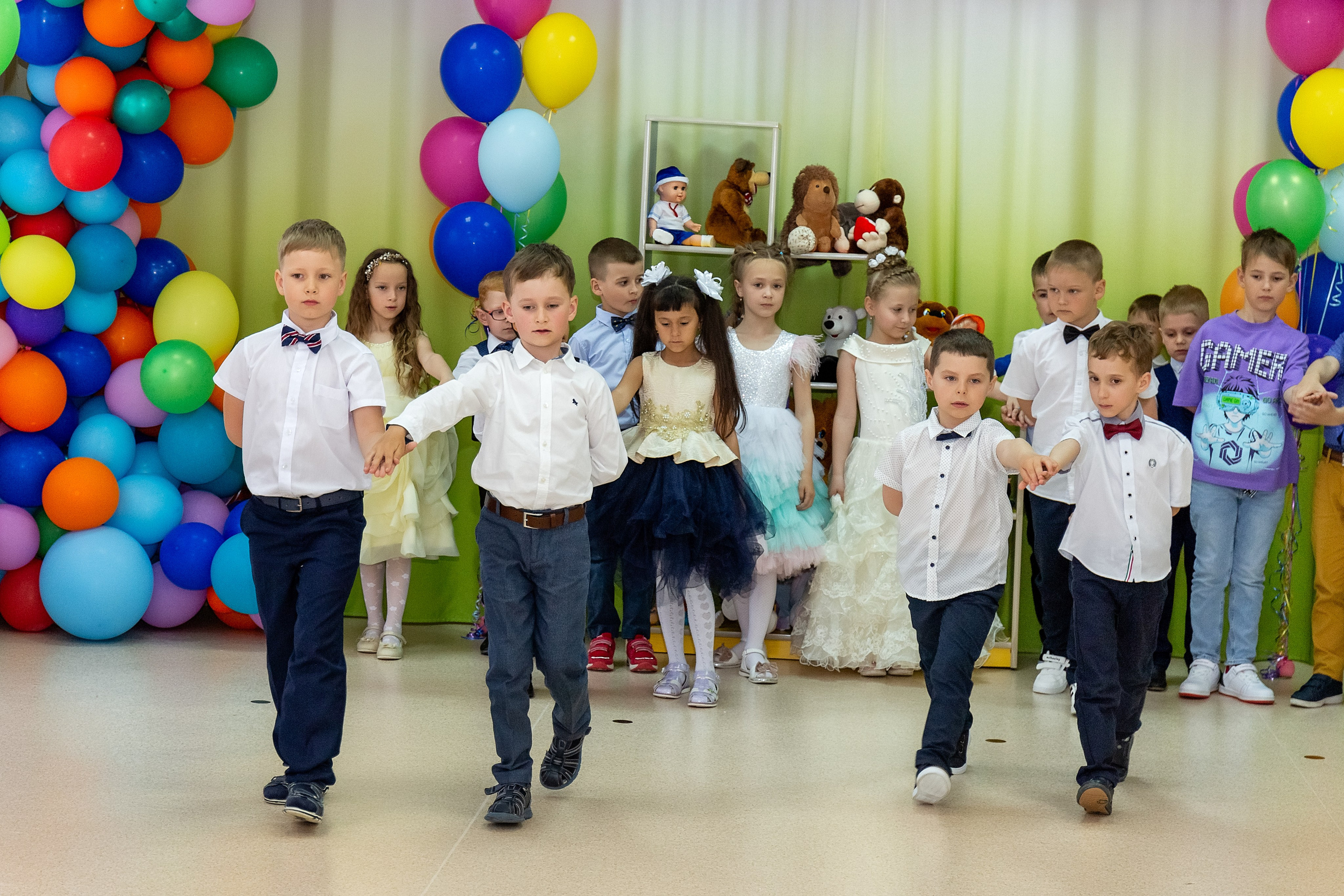 Выпускной. Детский сад «Тигрёнок». Стильный выпускной альбом Владивосток фотограф Вероника Мигачева