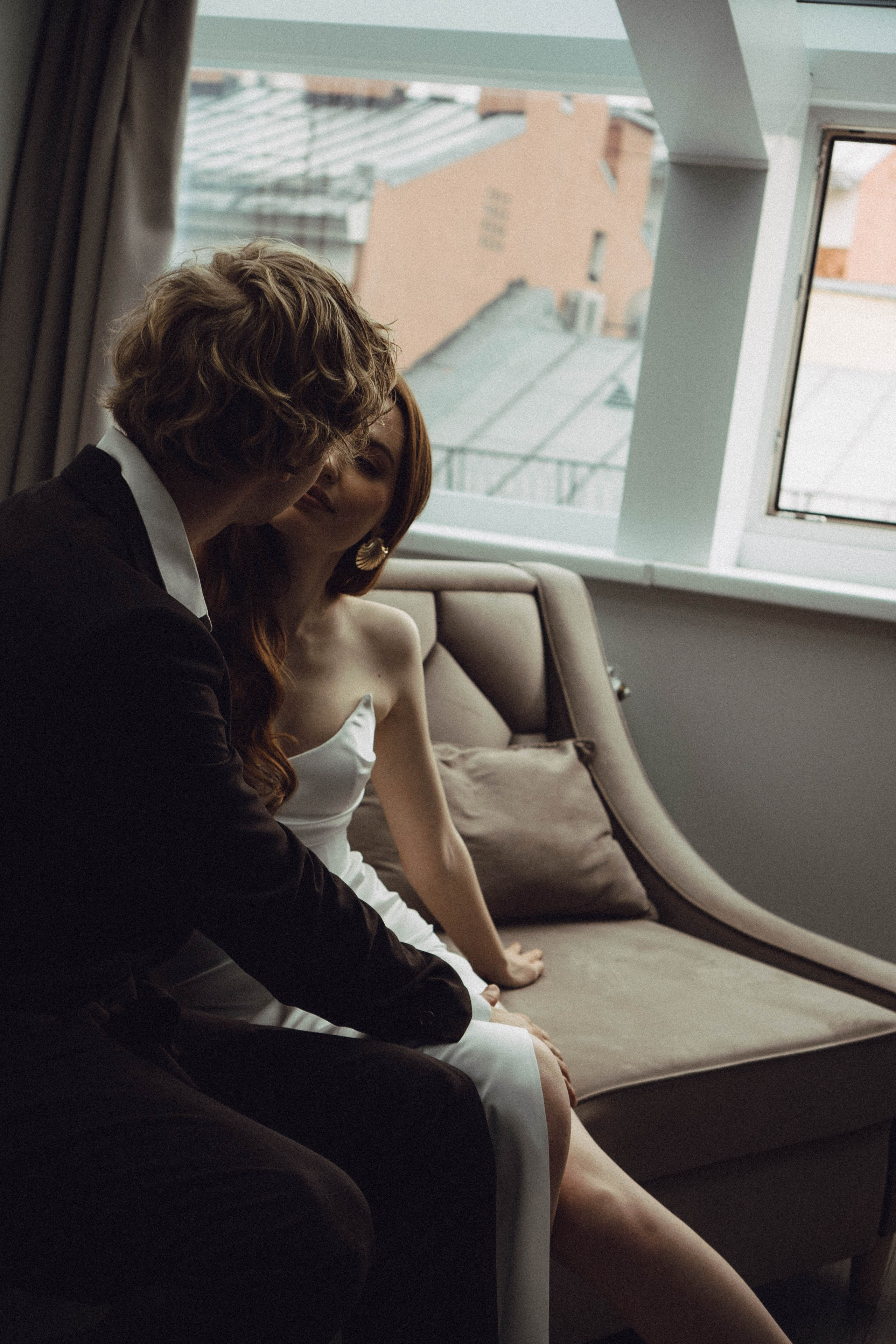 СВАДЕБНАЯ СЬЕМКА В ОТЕЛЕ. СБОРЫ ЖЕНИХА И НЕВЕСТЫ И ТАКЖЕ ТОР И ПОДГОТОВКА К ПРОГУЛКЕ. Профессиональный фотограф, Санкт-Петербург — Виктория Богомолова