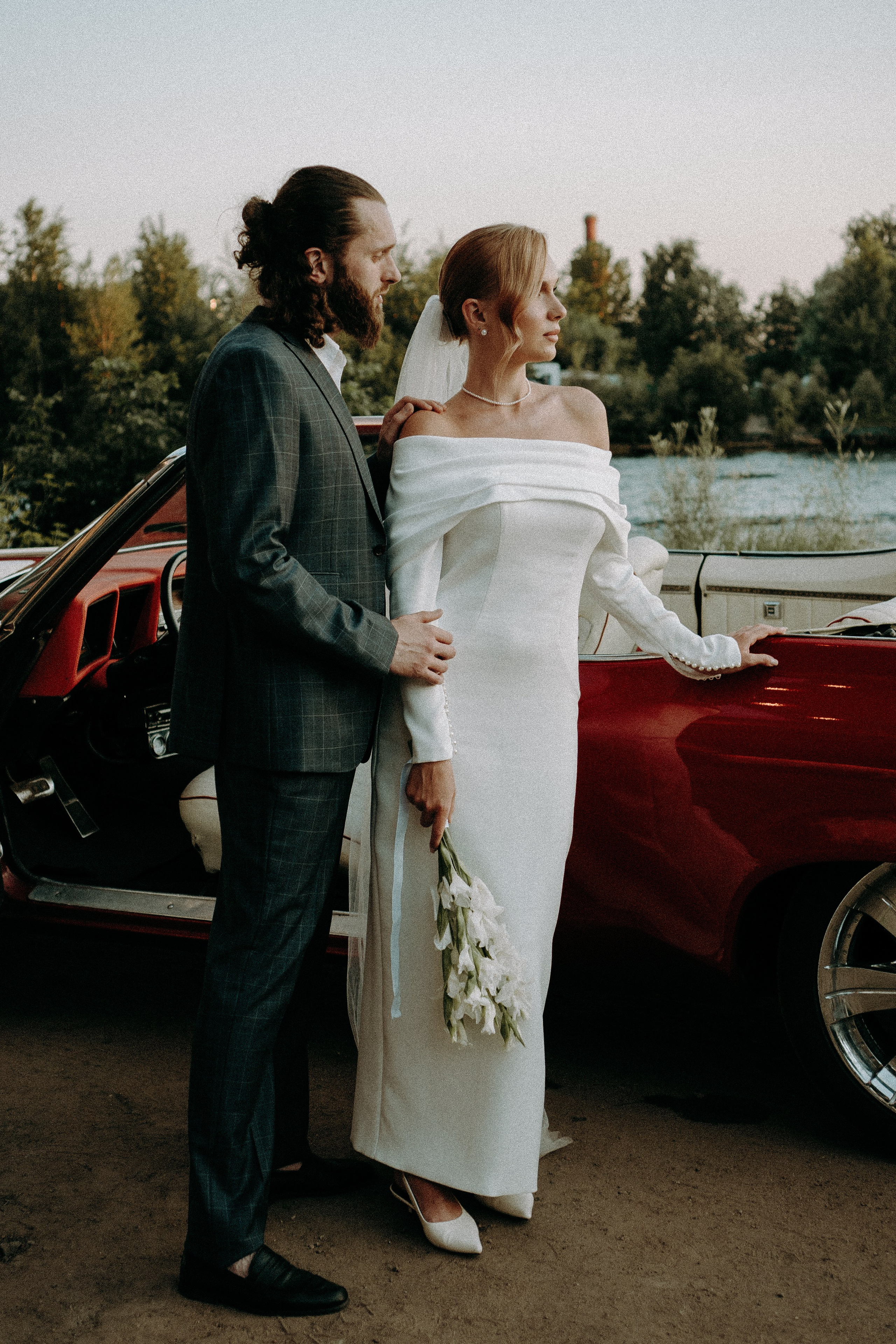 СВАДЕБНАЯ СЬЕМКА ВОЗЛЕ МСОТА БЕТАНКУРА НА КАБРИОЛЕТЕ. Профессиональный фотограф, Санкт-Петербург — Виктория Богомолова