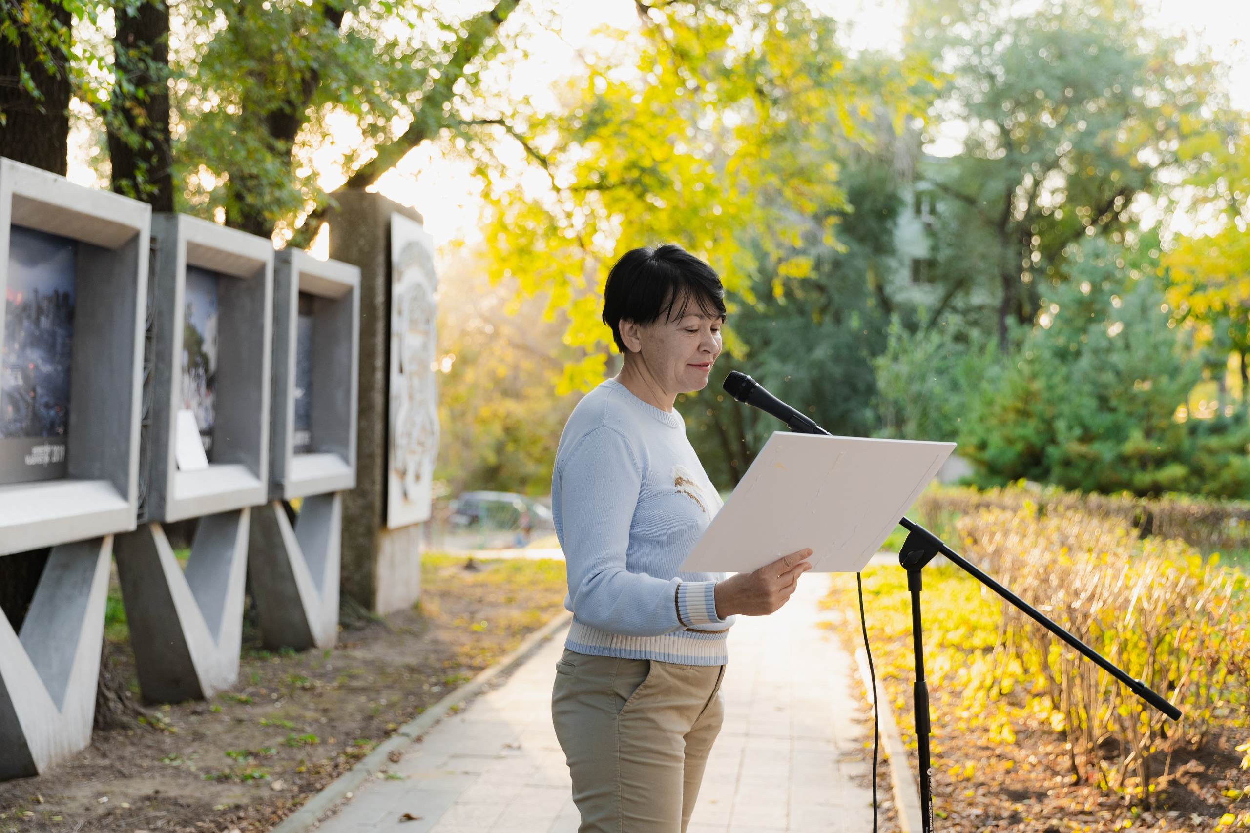 Горожане читают. Takamatsu Miya