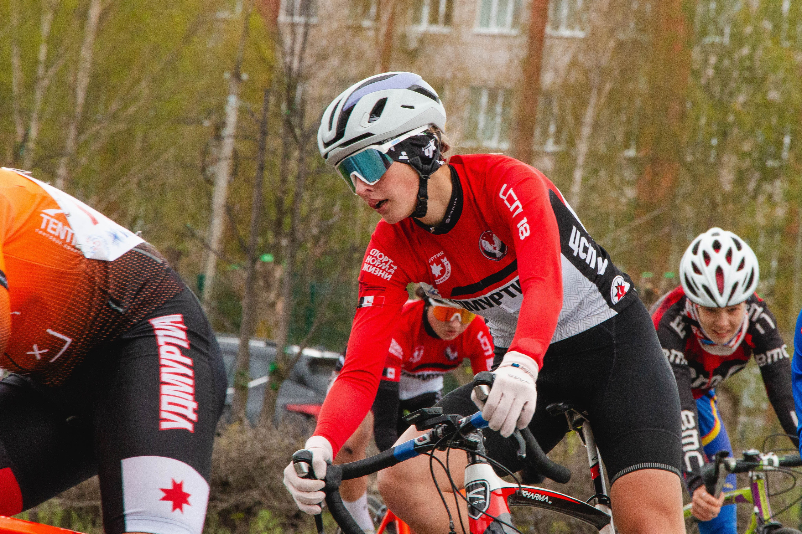 Кольцевая велогонка Ижевск 2024. Олег Романов. Мастер фото по спорту