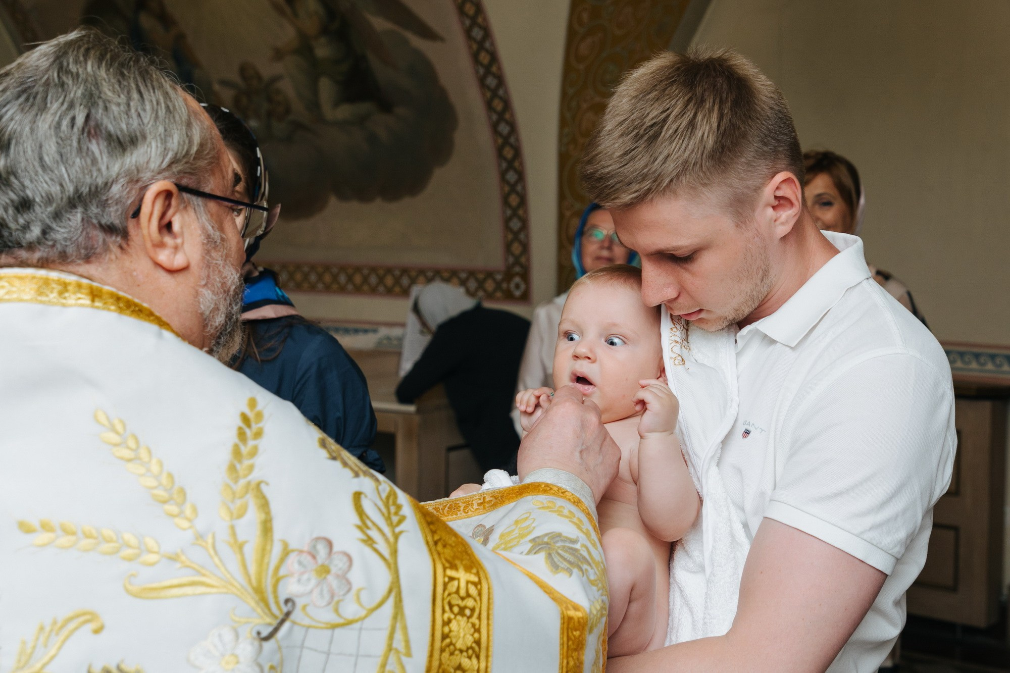 Крещение Троицкий собор Александро Невской лавры. Фотограф на крещение в Санкт Петербурге