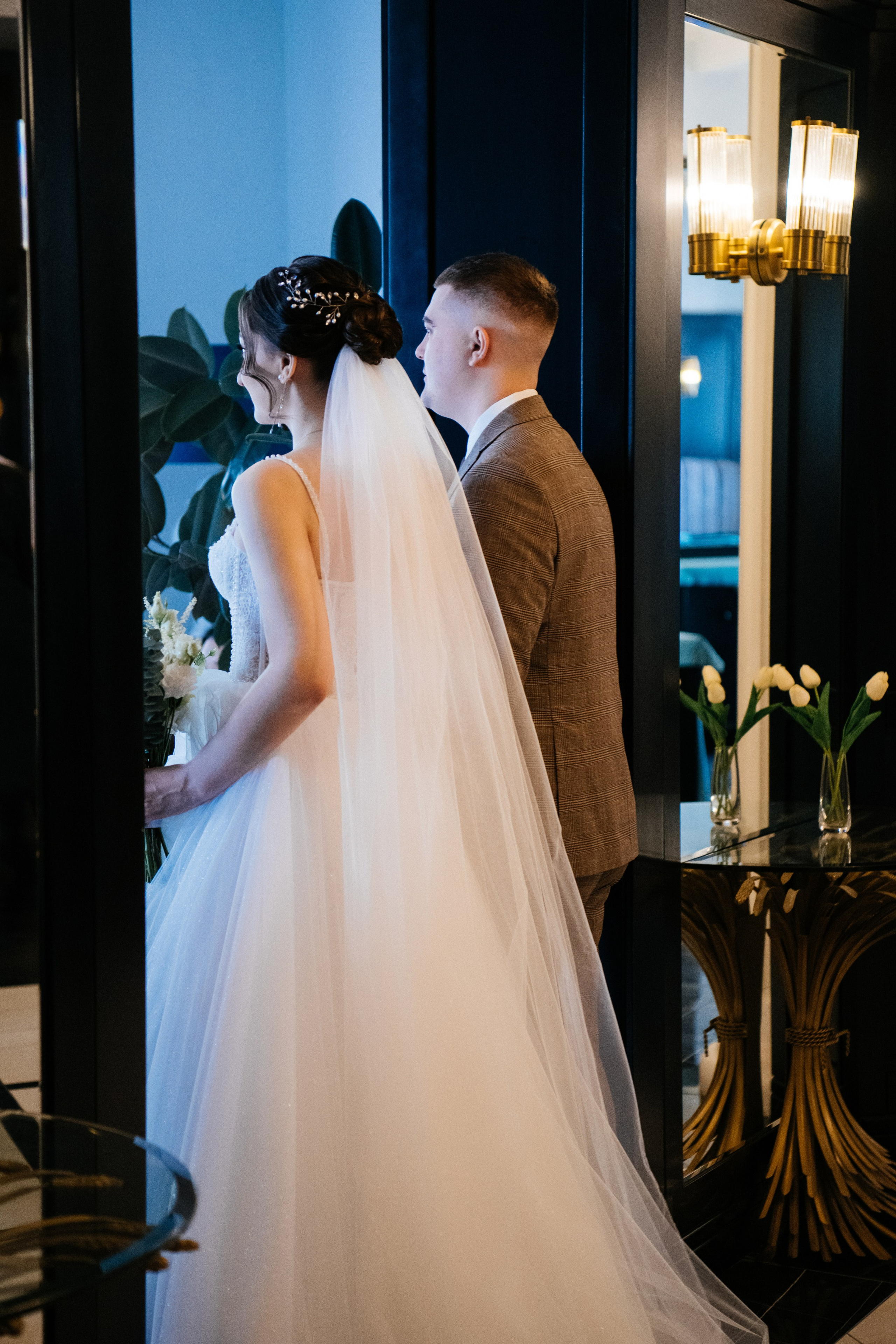 alt="Свадебная фотосессия в Барнауле. Свадебный фотограф Анна Глухова"