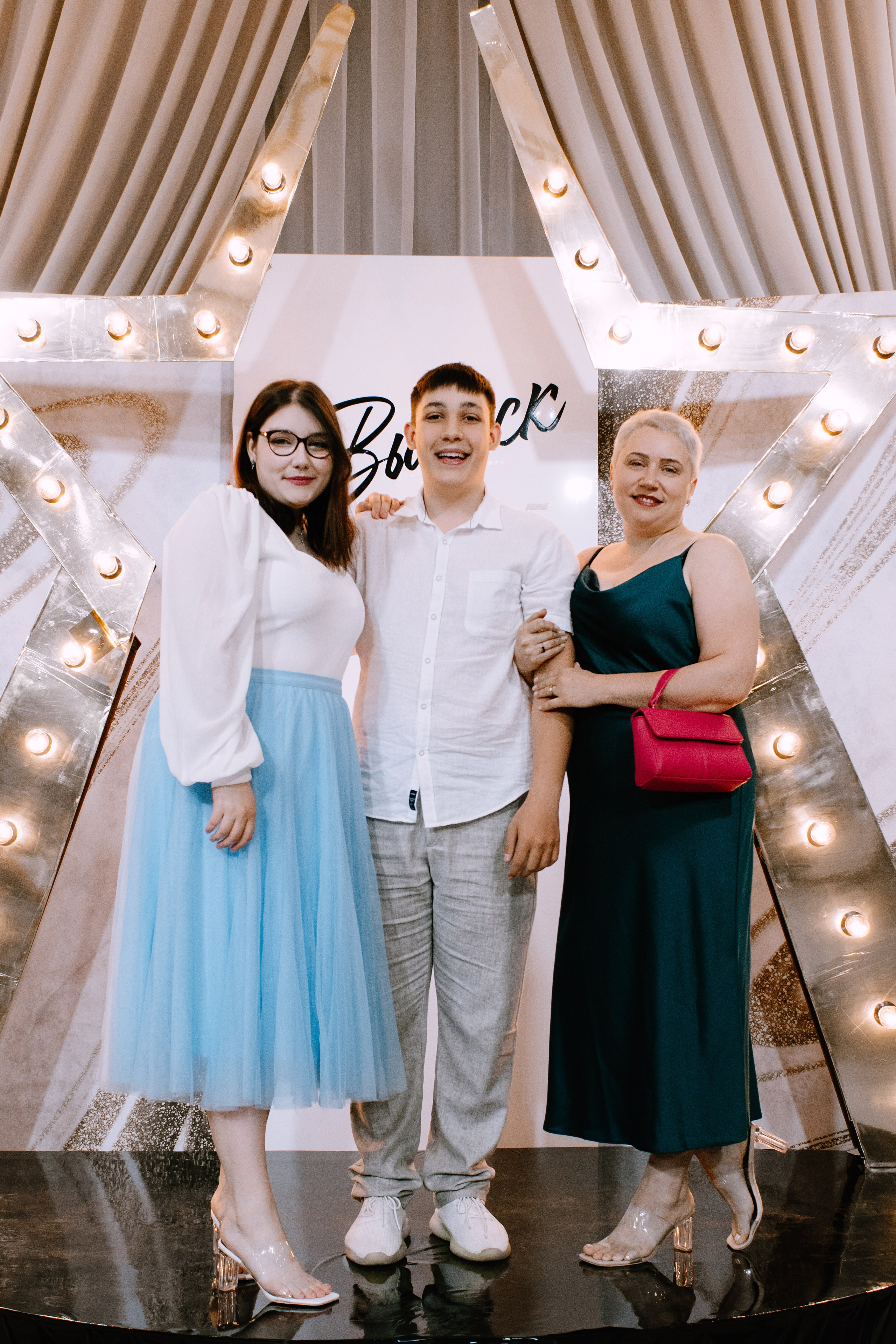 Выпускной 9 класс (Копейск). Фотограф в Челябинске Любовь Денисенко