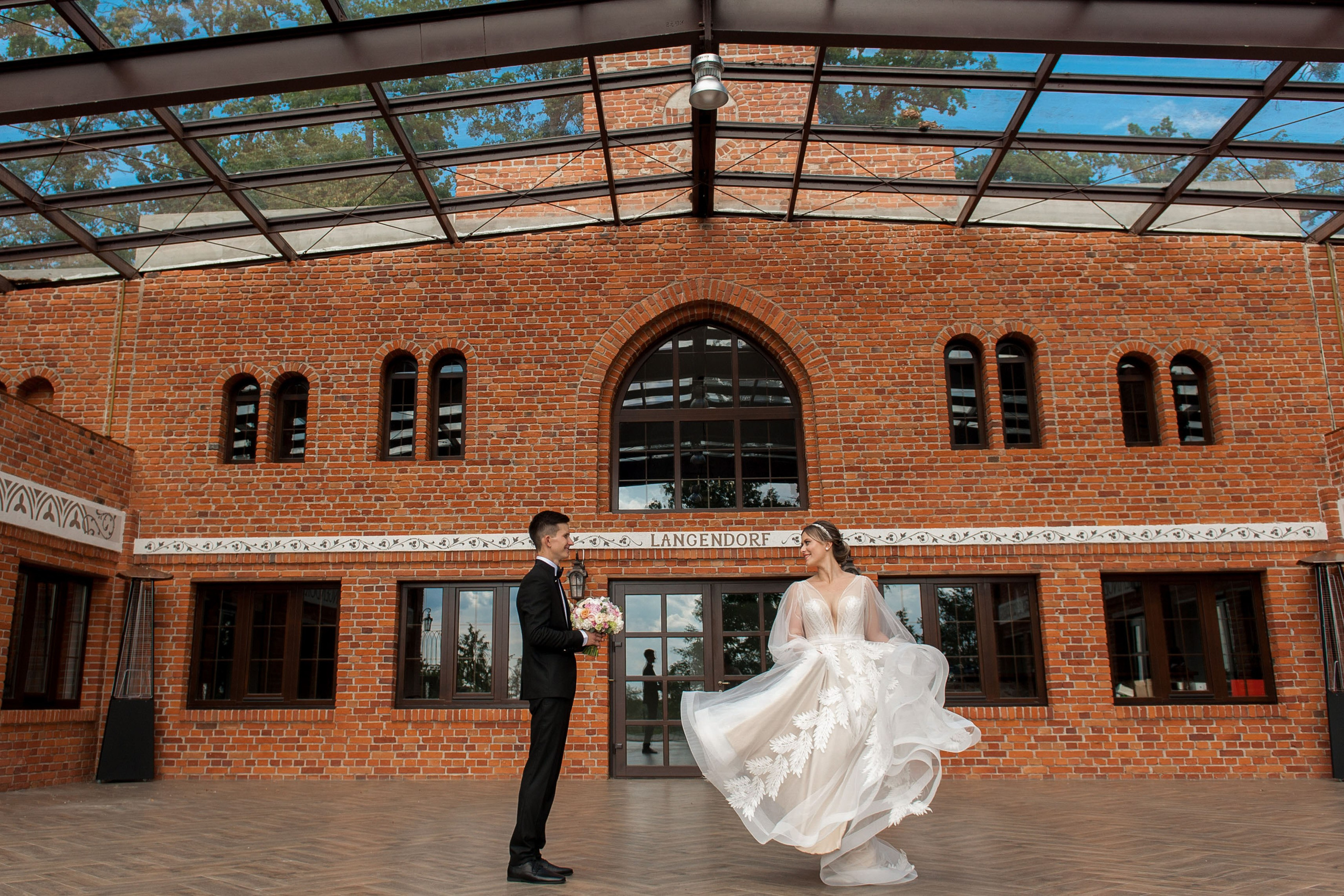 Свадьба в замке Лагендорф. Свадебный фотограф Калининград - Александр Зубанов