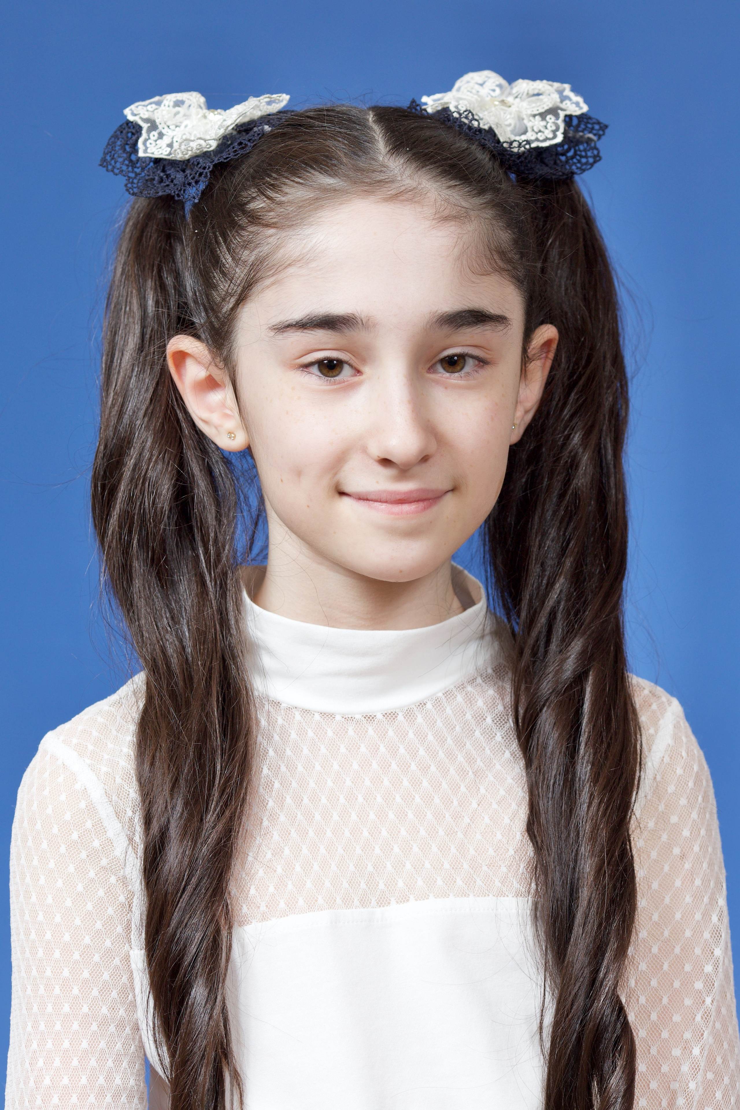 4 класс. Портреты. Школьные выпускные альбомы в Москве Марина Николаева