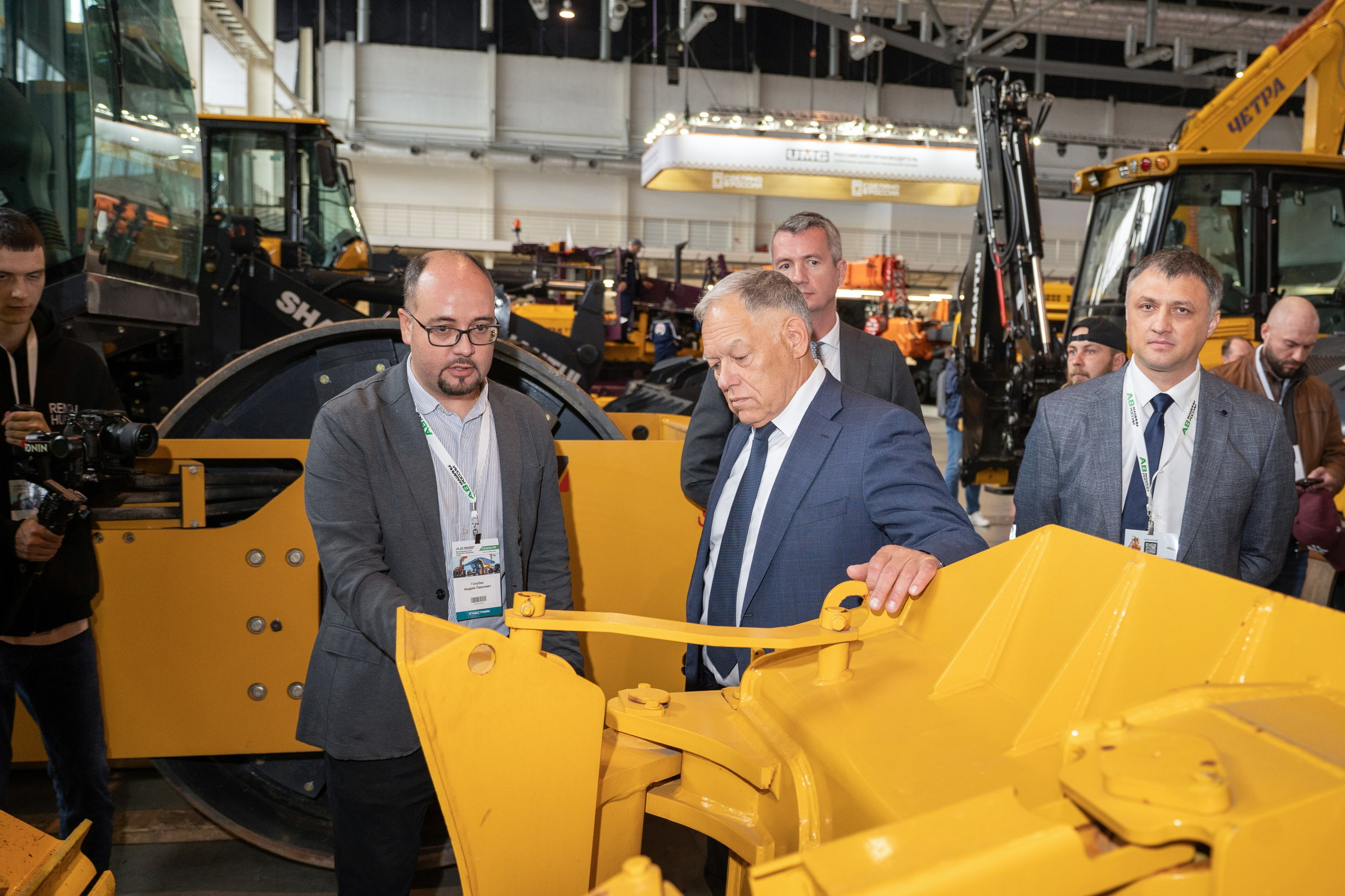 А8 Машины России 2025: Международная выставка специальной и коммерческой техники. Фотограф в Екатеринбурге Юрий Кутаев