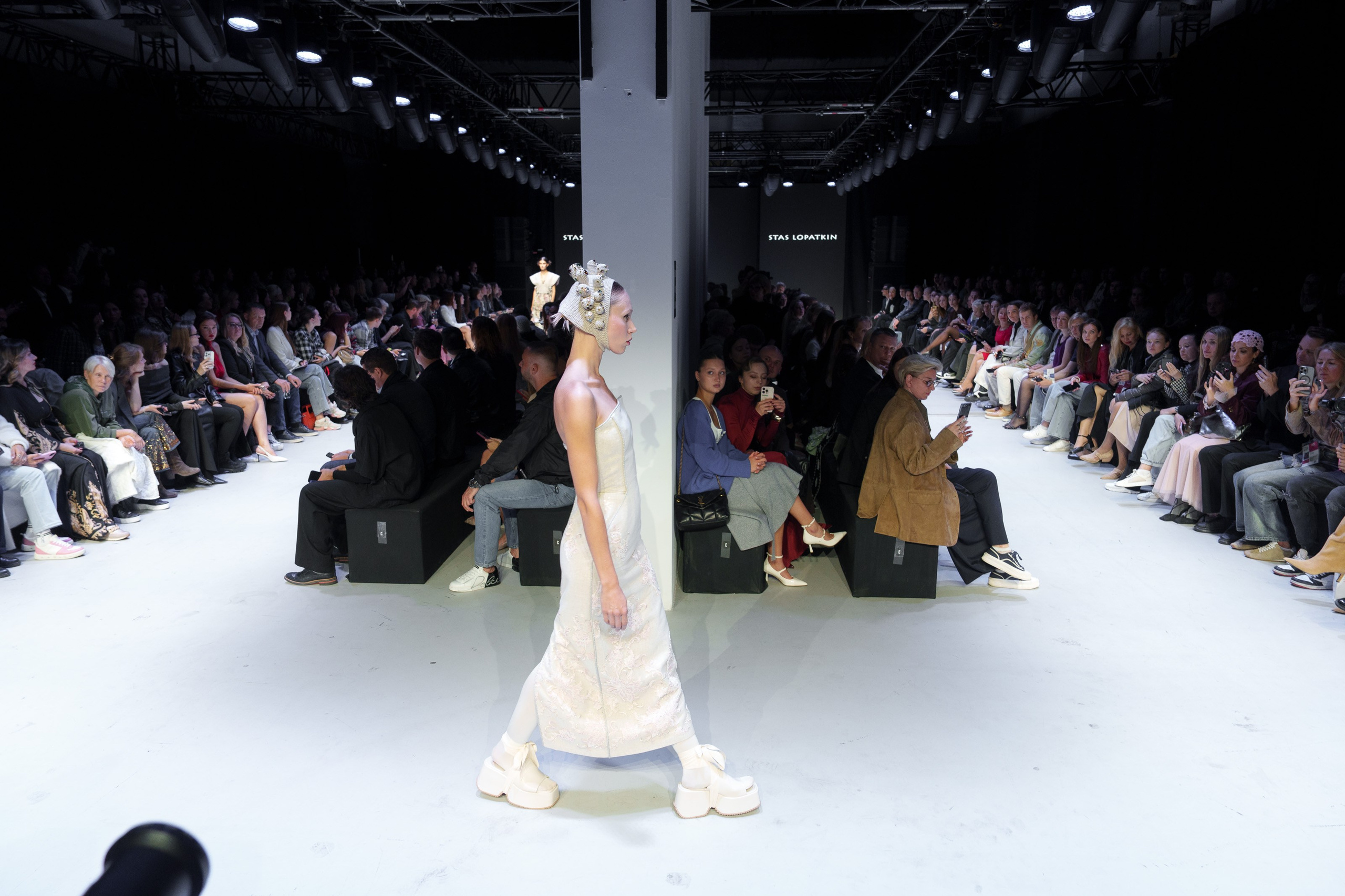 Moscow Fashion Week 2025 осень. Фотограф Николай Прокофьев модельные тесты в Москве