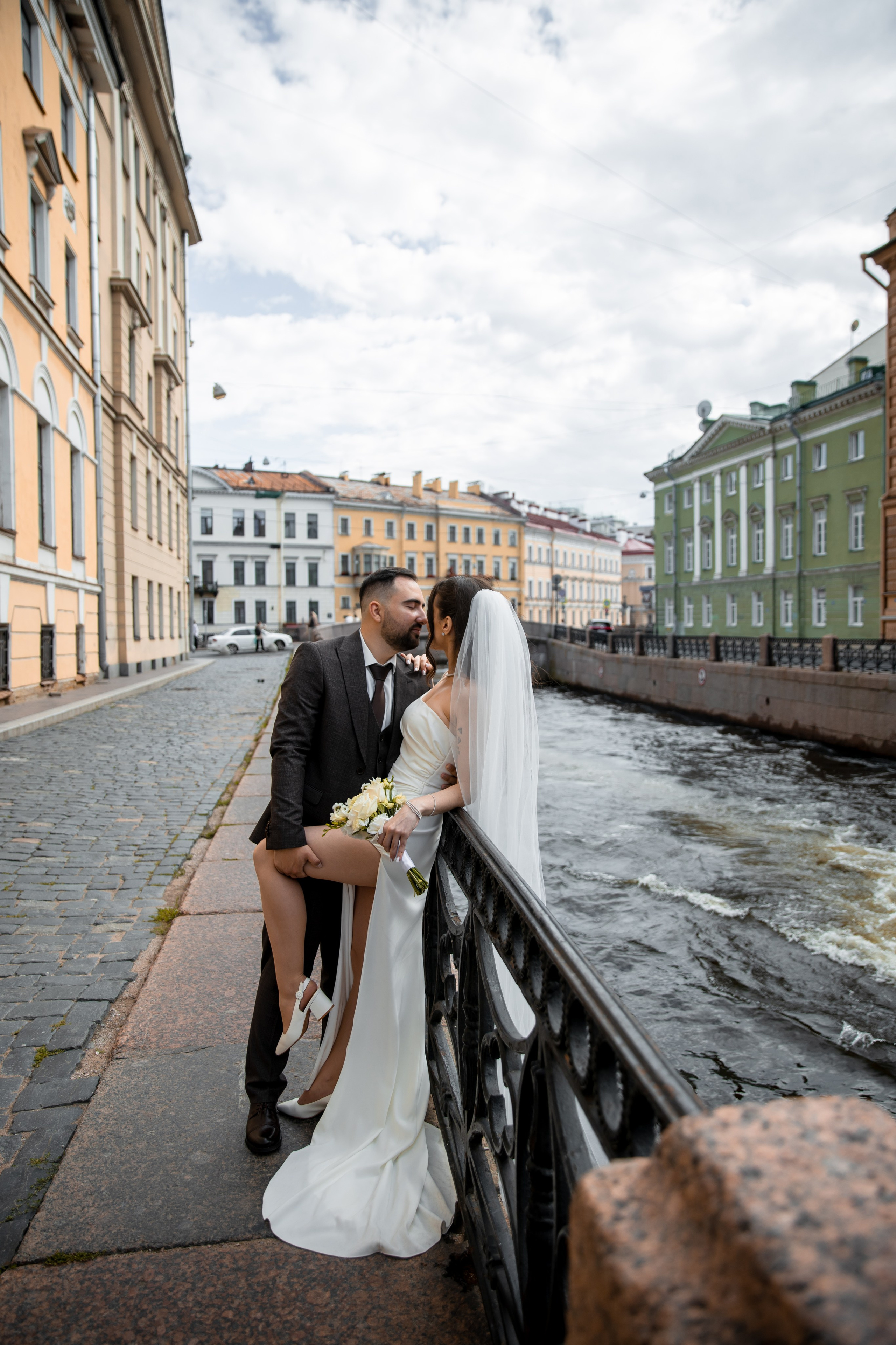 Анна и Александр / Прогулка + ЗАГС. Свадебный и семейный фотограф в Москве Диана Левченко
