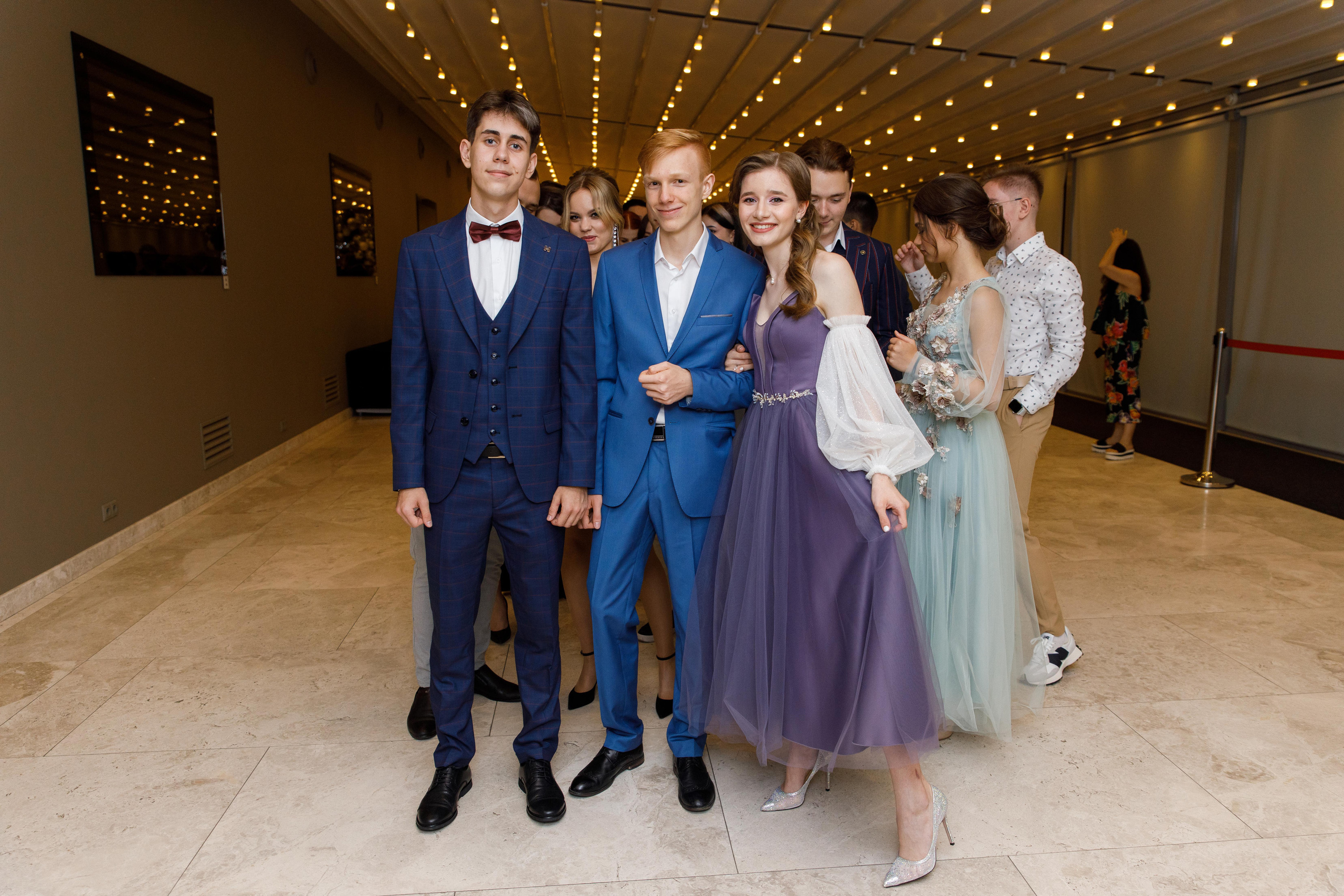 Выпускной Алёны. 11 класс. Галич Хол. Фотограф Андрей Баксов