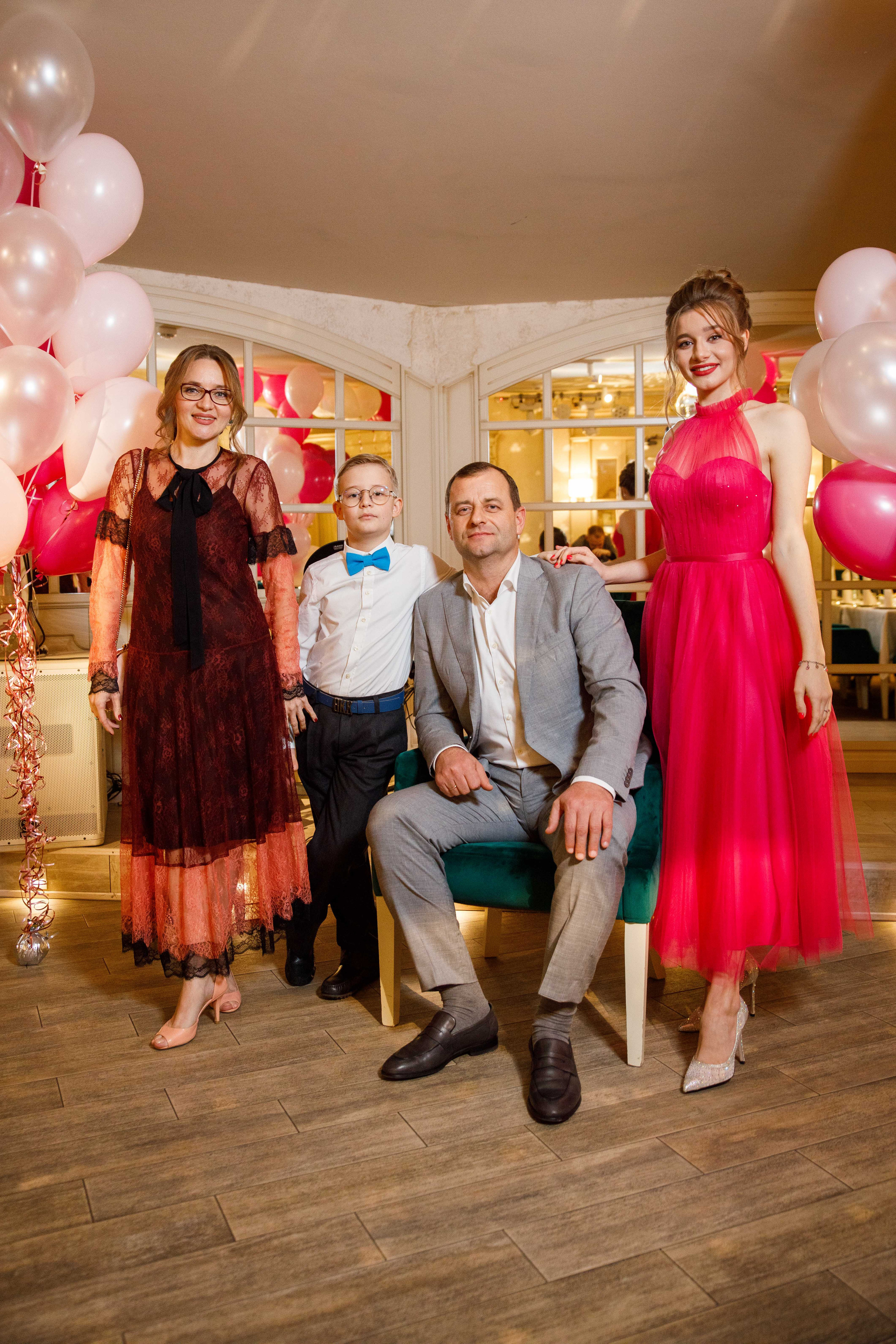 ДР Алёны. 18 лет. Ресторан Чо-Чо. Фотограф Андрей Баксов