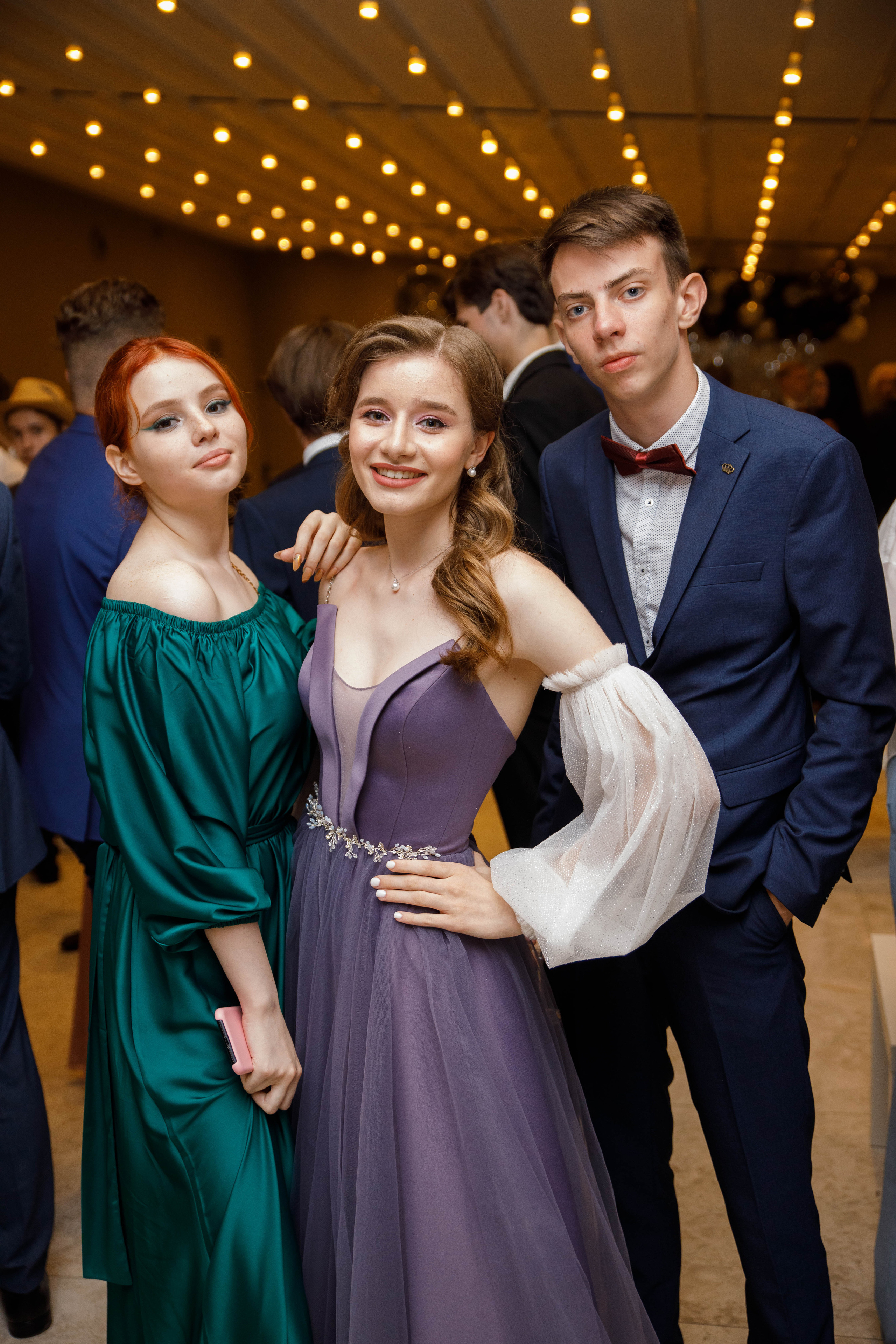 Выпускной Алёны. 11 класс. Галич Хол. Фотограф Андрей Баксов