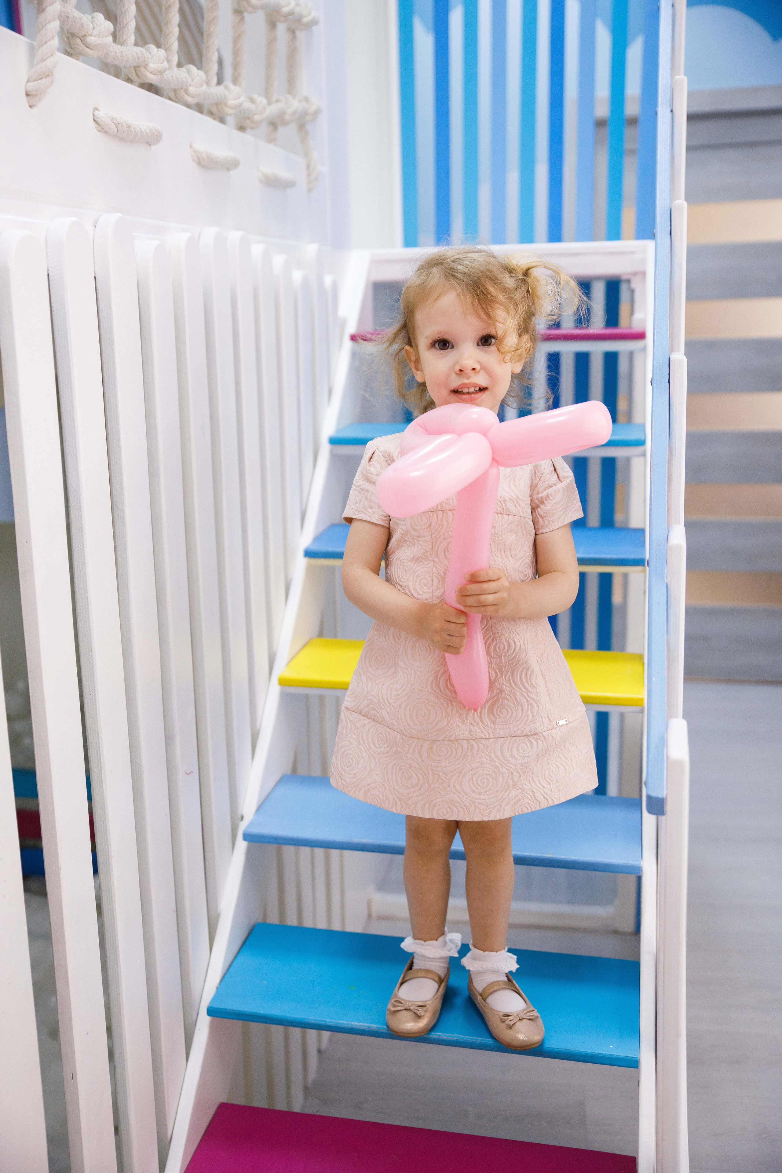 ДР Лизы и Таси. Домик в облаках. Фотограф Андрей Баксов