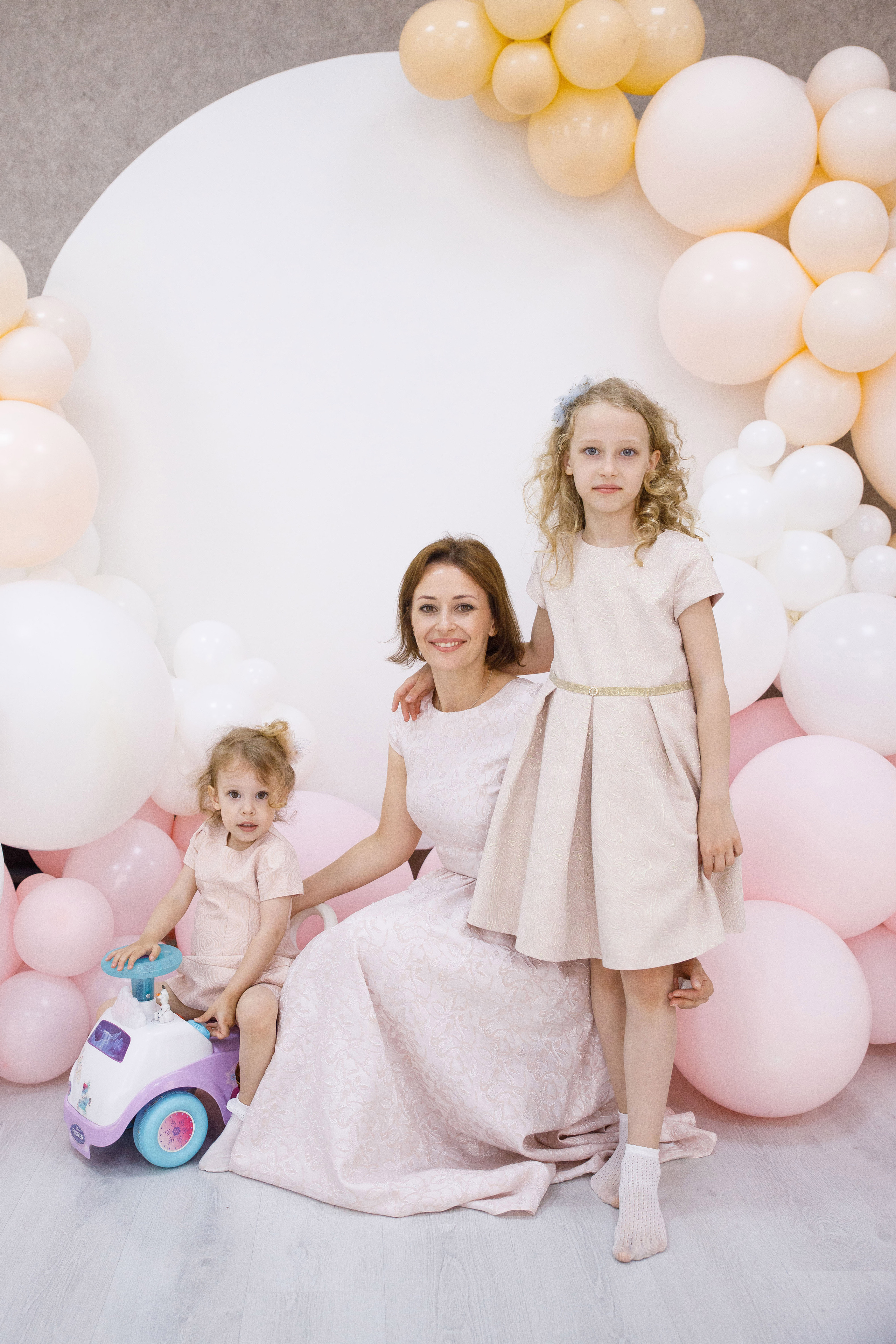 ДР Лизы и Таси. Домик в облаках. Фотограф Андрей Баксов