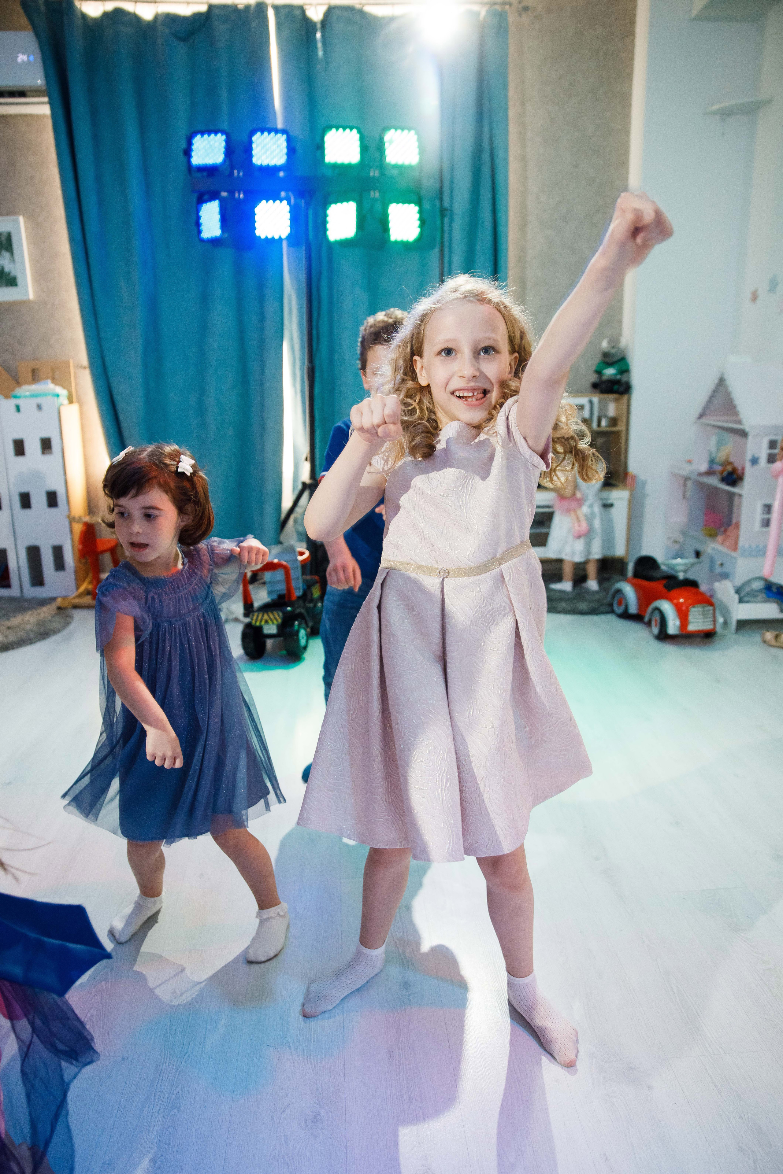 ДР Лизы и Таси. Домик в облаках. Фотограф Андрей Баксов