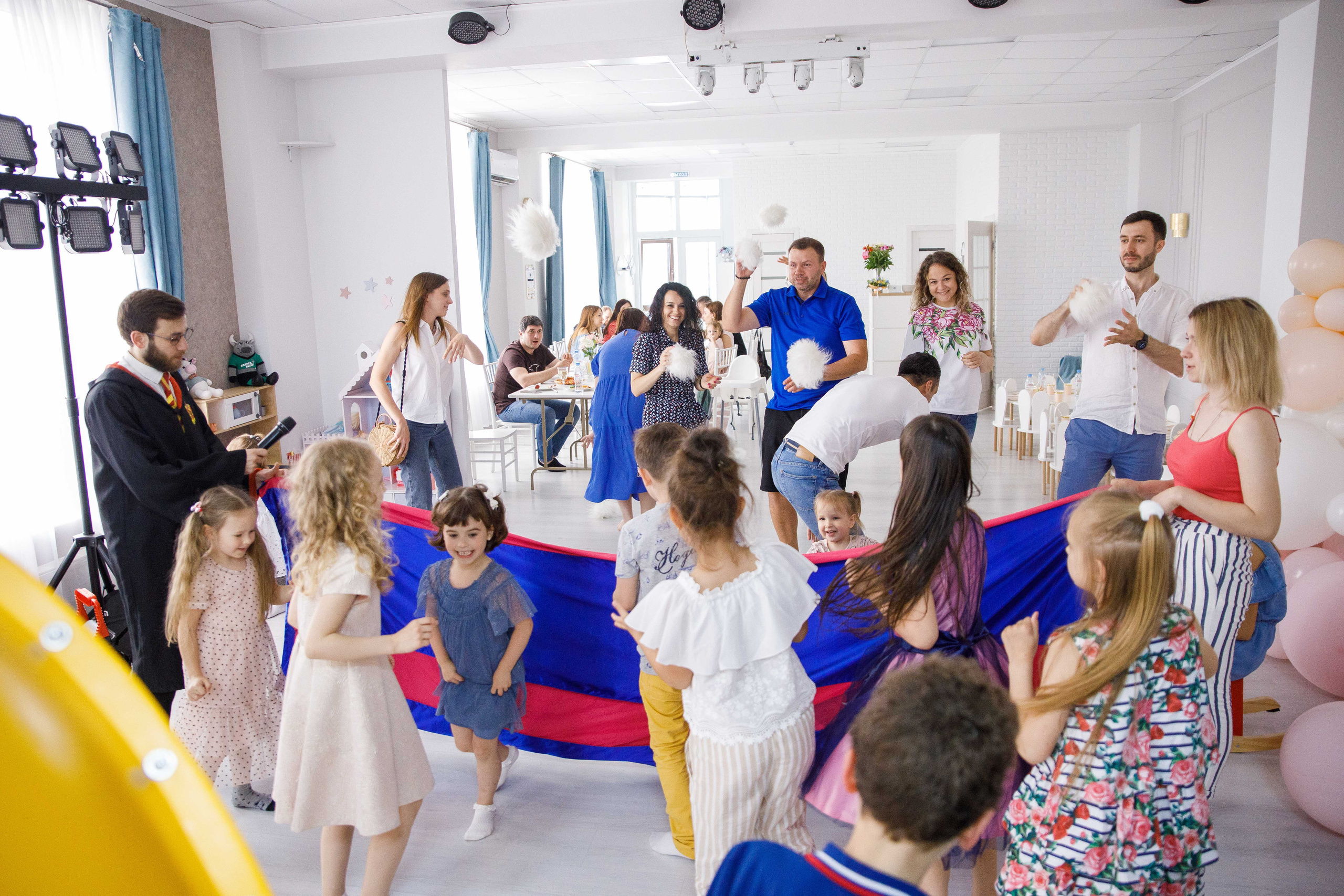 ДР Лизы и Таси. Домик в облаках. Фотограф Андрей Баксов