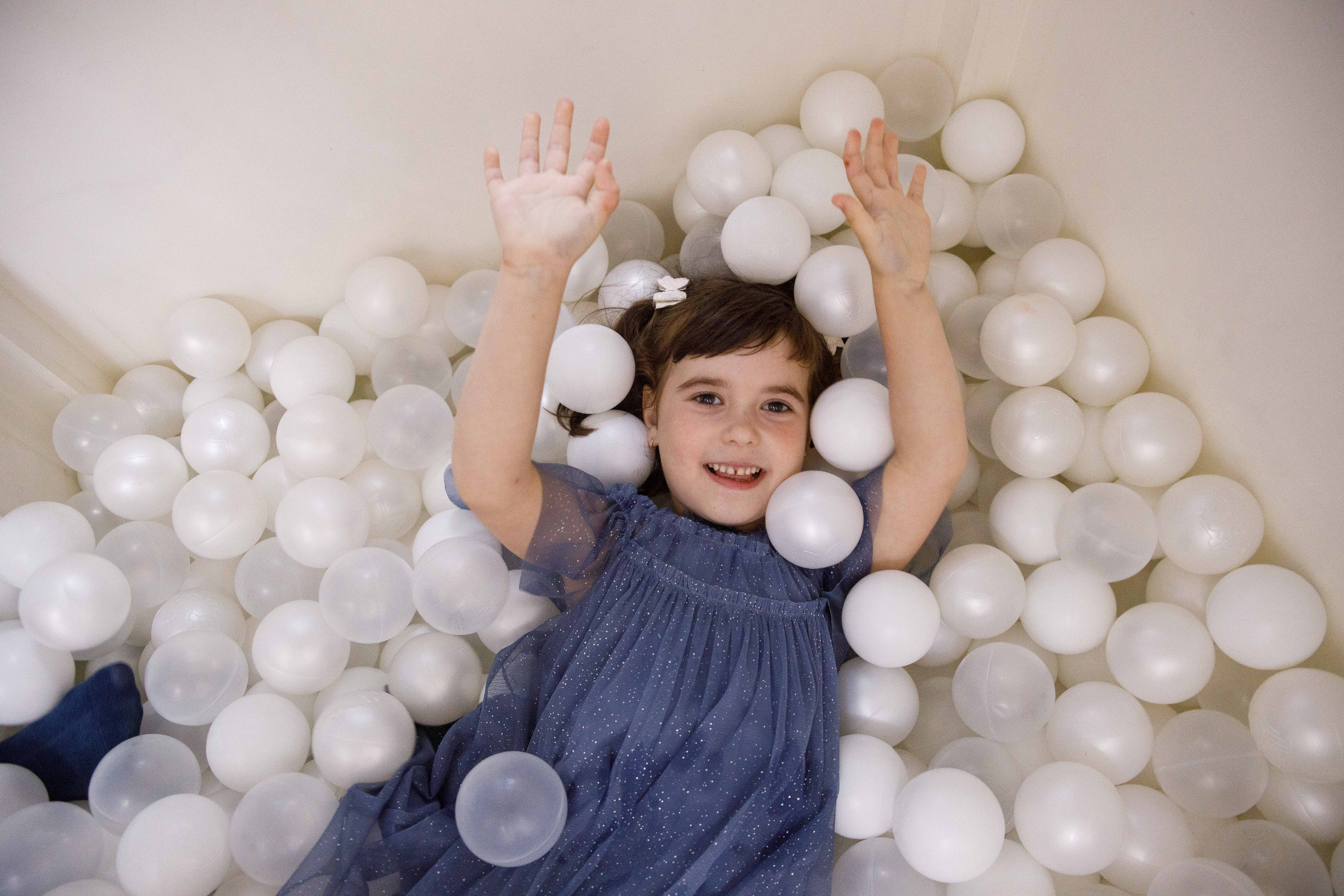 ДР Лизы и Таси. Домик в облаках. Фотограф Андрей Баксов