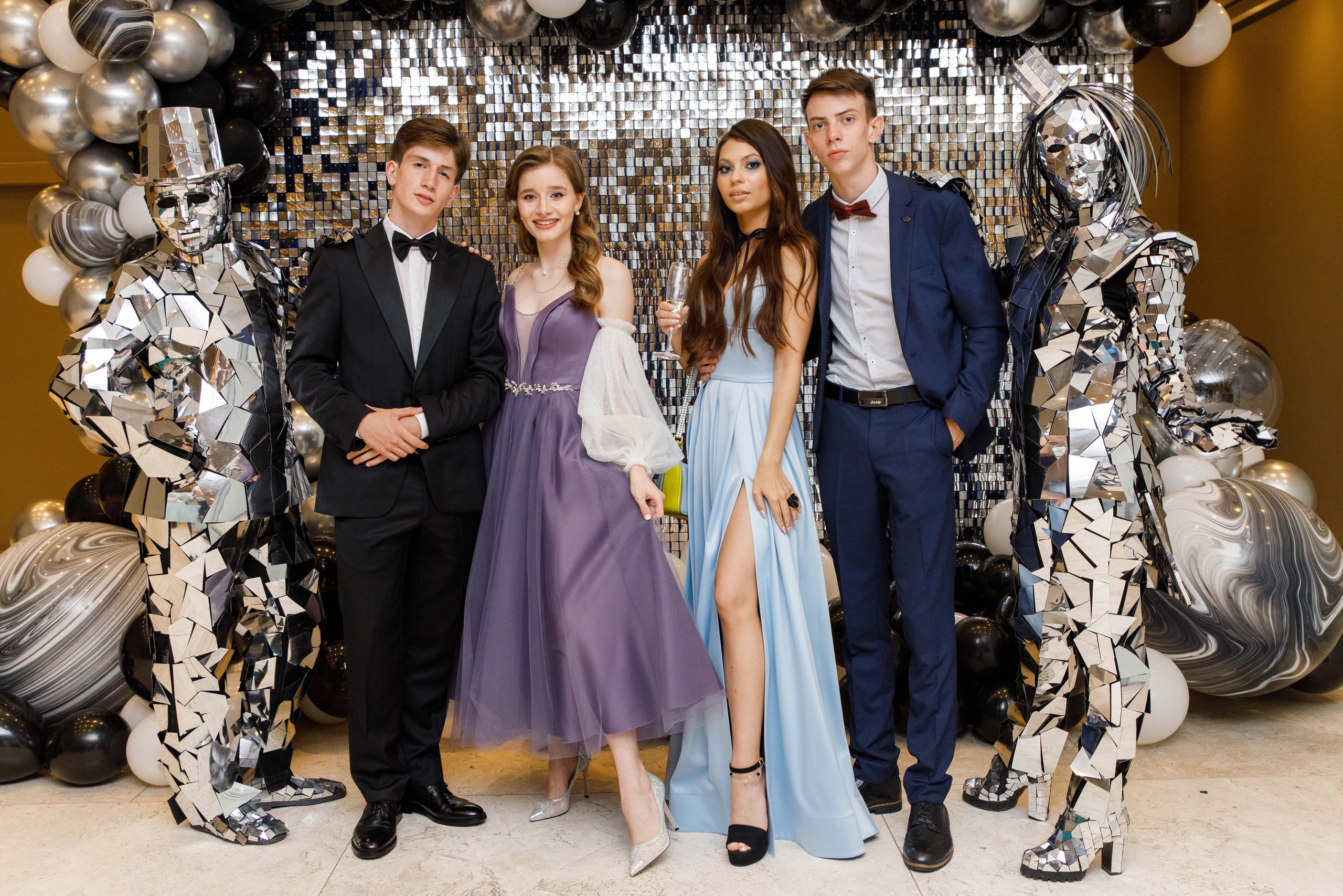 Выпускной Алёны. 11 класс. Галич Хол. Фотограф Андрей Баксов